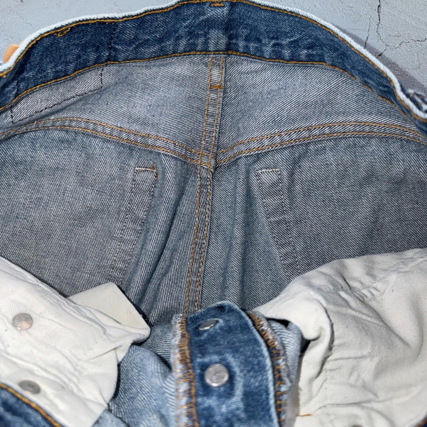 Levis 501 Vintage 80s USA XX Straight Leg Jeans Blue Light Wash 34x33 Act 32x29