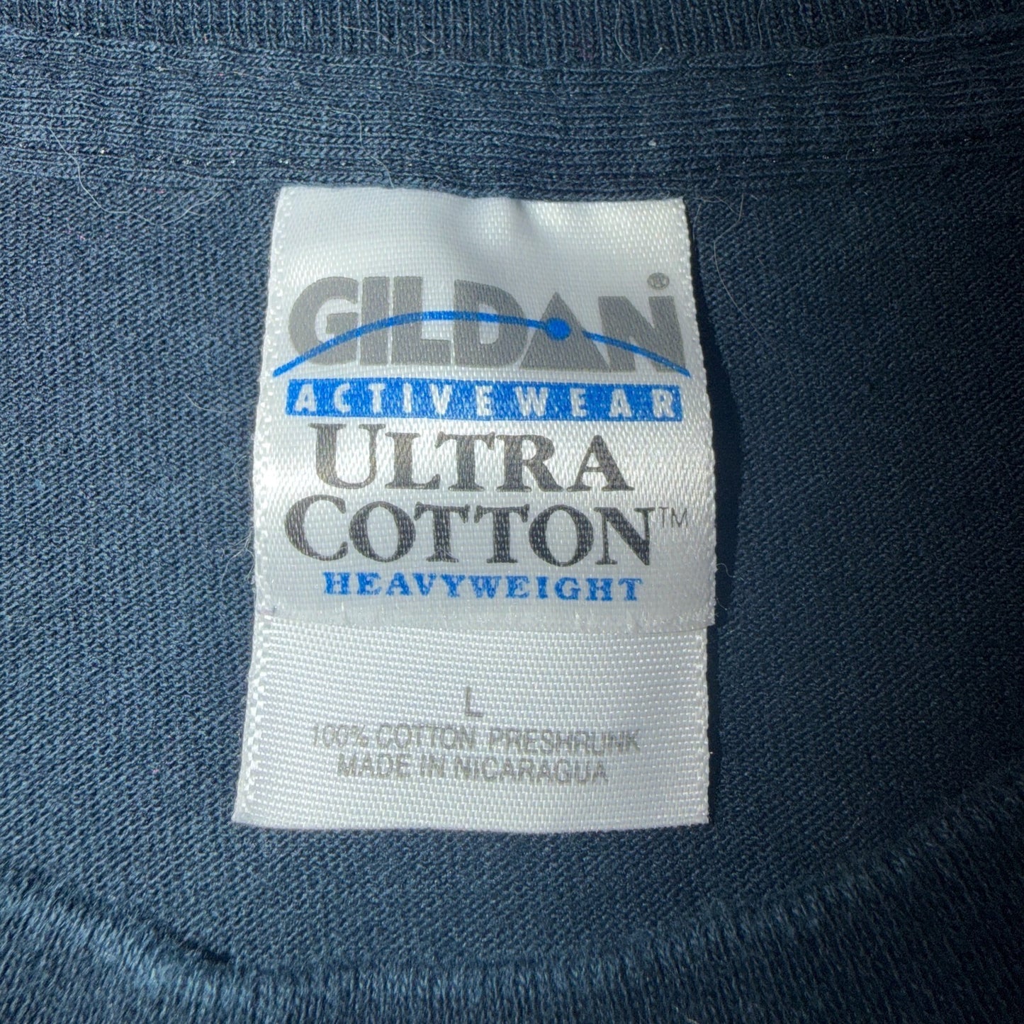 Bookstore Lead Me Into Temptation VTG T Shirt Y2K Book Reading Quote Text 2000s