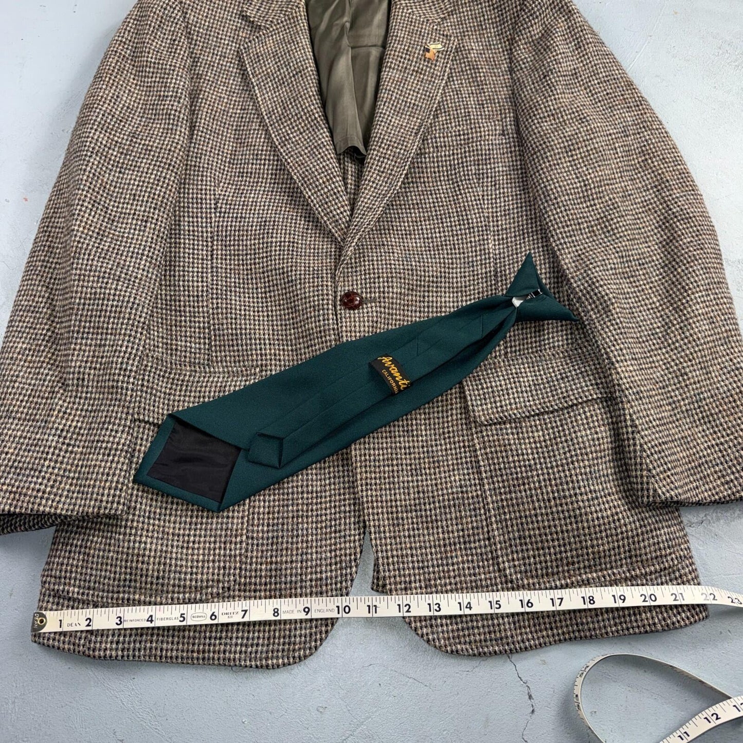 Harris Tweed PBM Vintage 42 Blazer Gray Herringbone Wool Sport Coat USA 1970s
