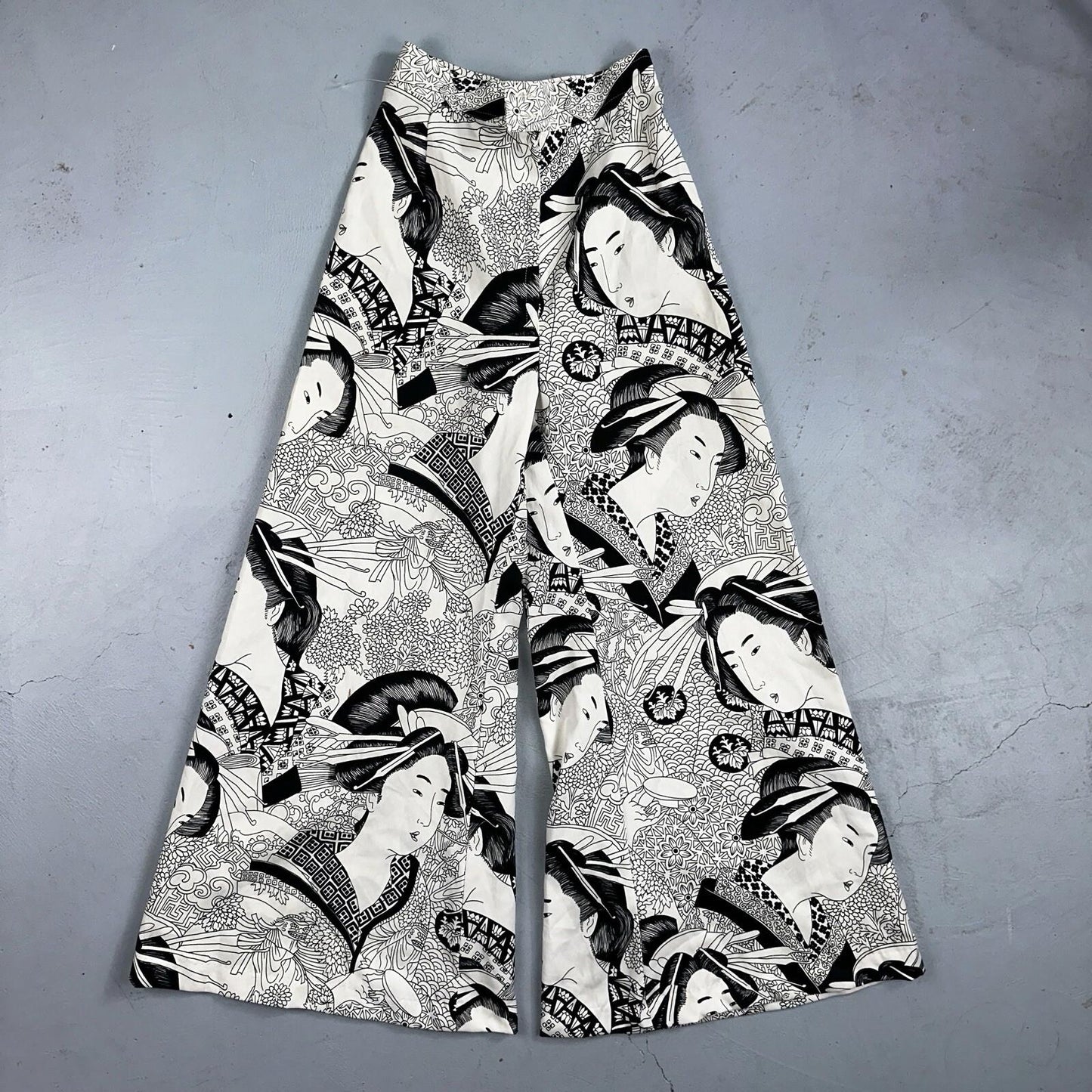Vintage 60s FUMI’S Hawaii USA Women's 3 Geisha Bell Bottom Pants RARE 1960s 20