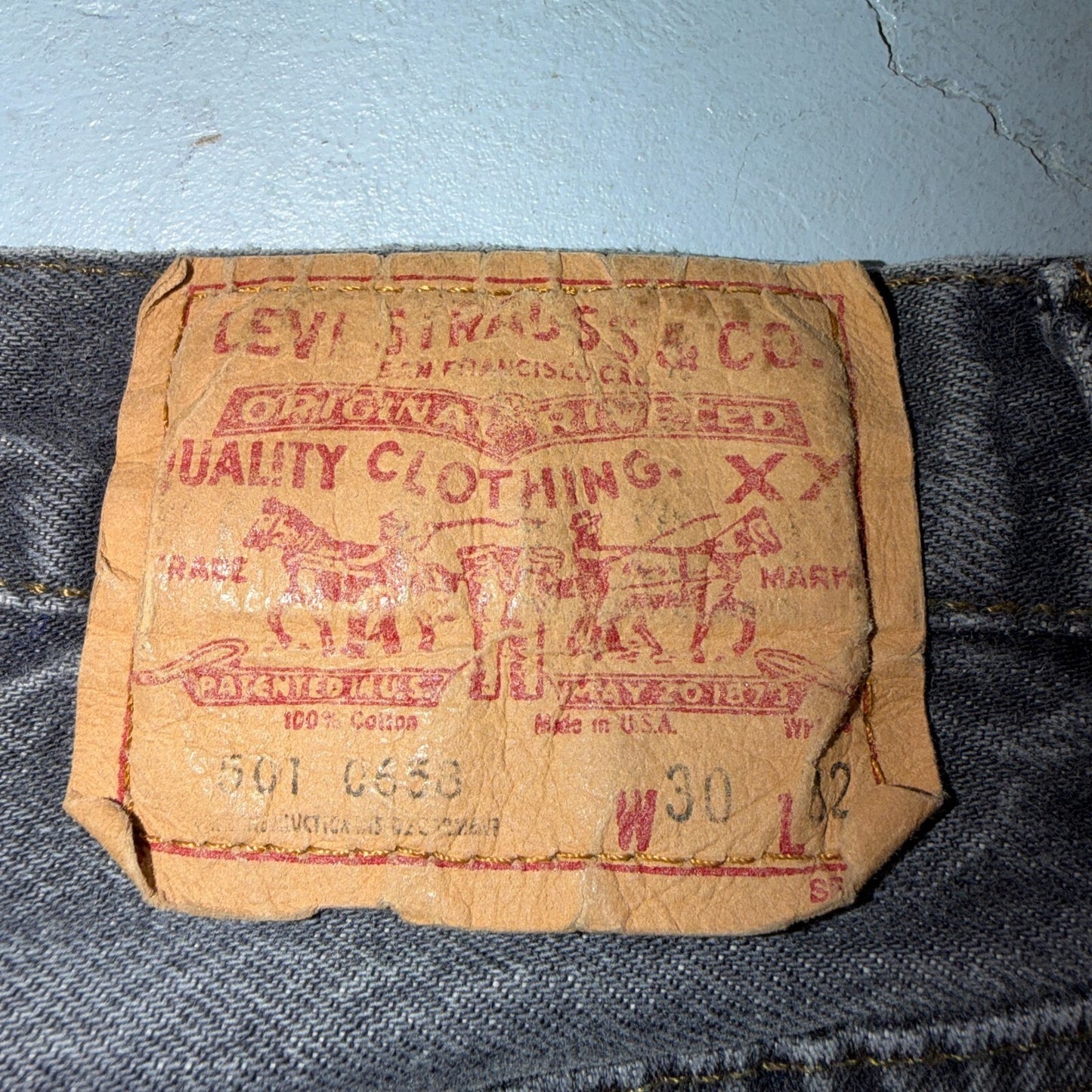 Levis 501 Vintage 80s USA XX Straight Leg Jeans Black Light Wash 30x32 Act 28x26