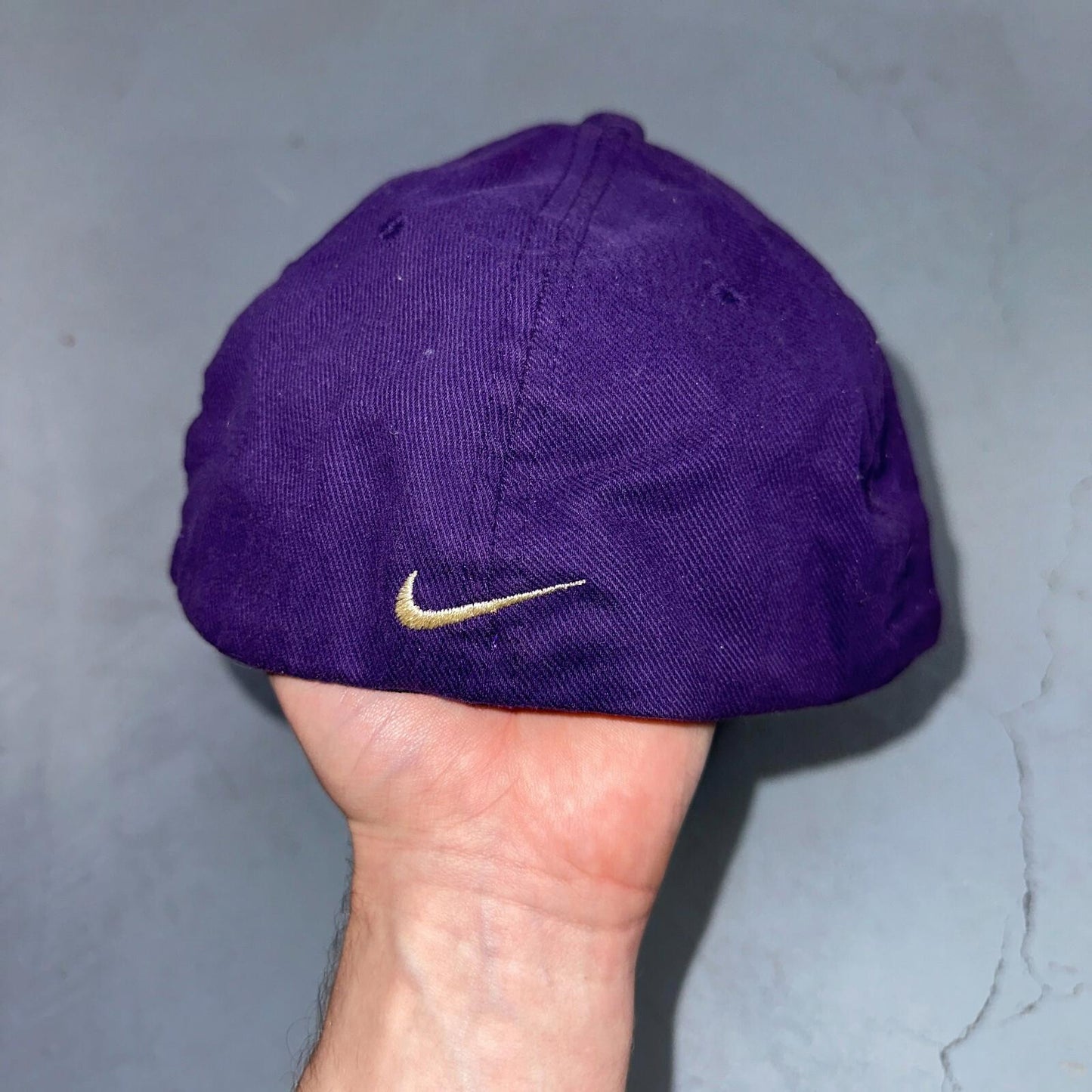 Nike VTG Washington Huskies Hat Cap Flex Fit Purple NCAA Team 90s Y2K