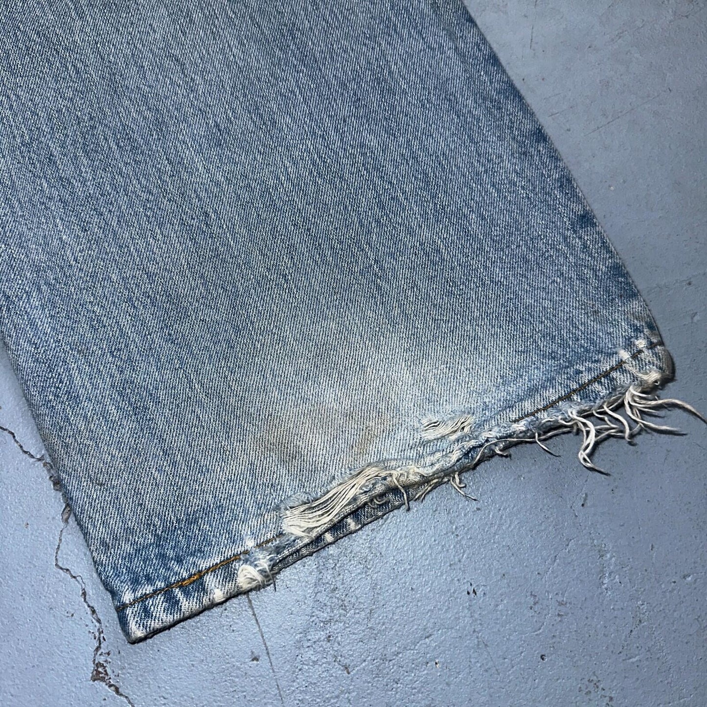 Levis 501 Vintage Y2K XX Straight Leg Jeans 90s Blue Light Wash 40x30 Act 40x29