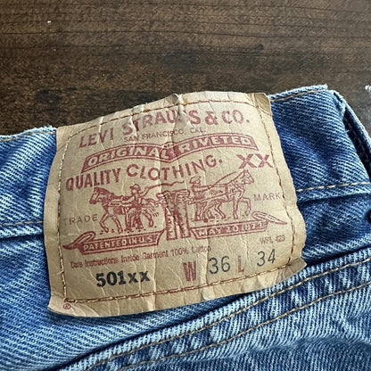 Levis 501 Vintage 90s Straight Leg XX Capri Jeans 36x34 Light Wash Act 32x25