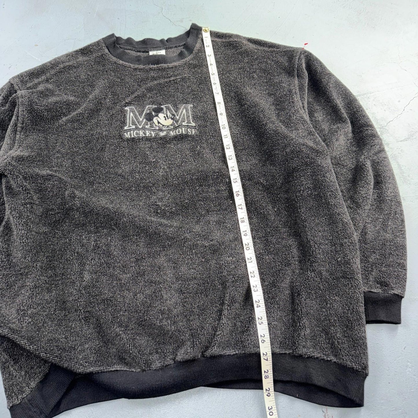 Vintage 90s Disney Store Mickey Mouse Embroidered MOM Crewneck XL Minnie World