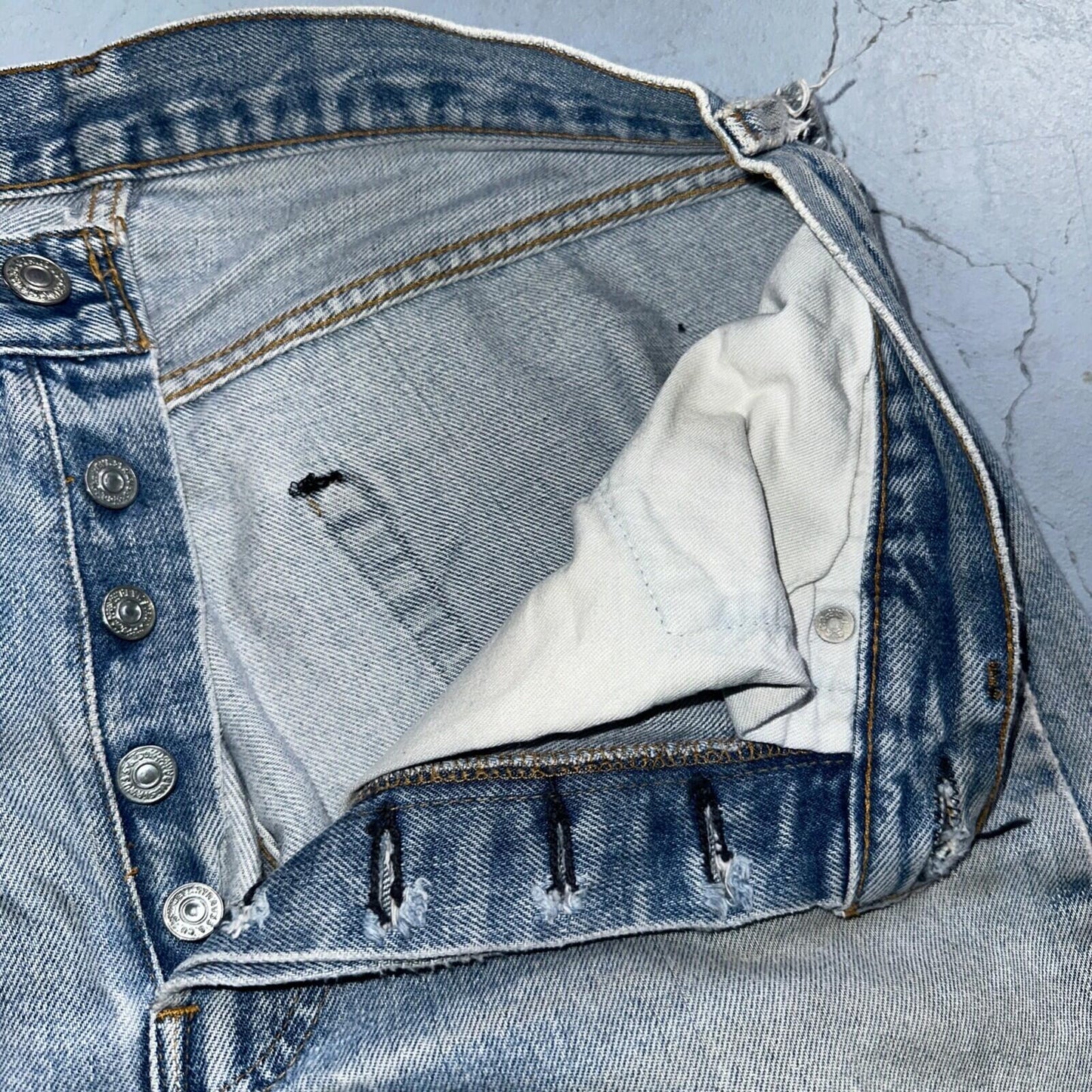 Levis 501 Vintage 80s Redline Selvedge USA XX Jeans Med Wash 32x36 Act 30x31