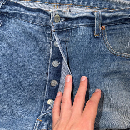Levis 501 Vintage 80s Redline Selvedge USA XX Jeans Light Wash 40x34 Act 38x30