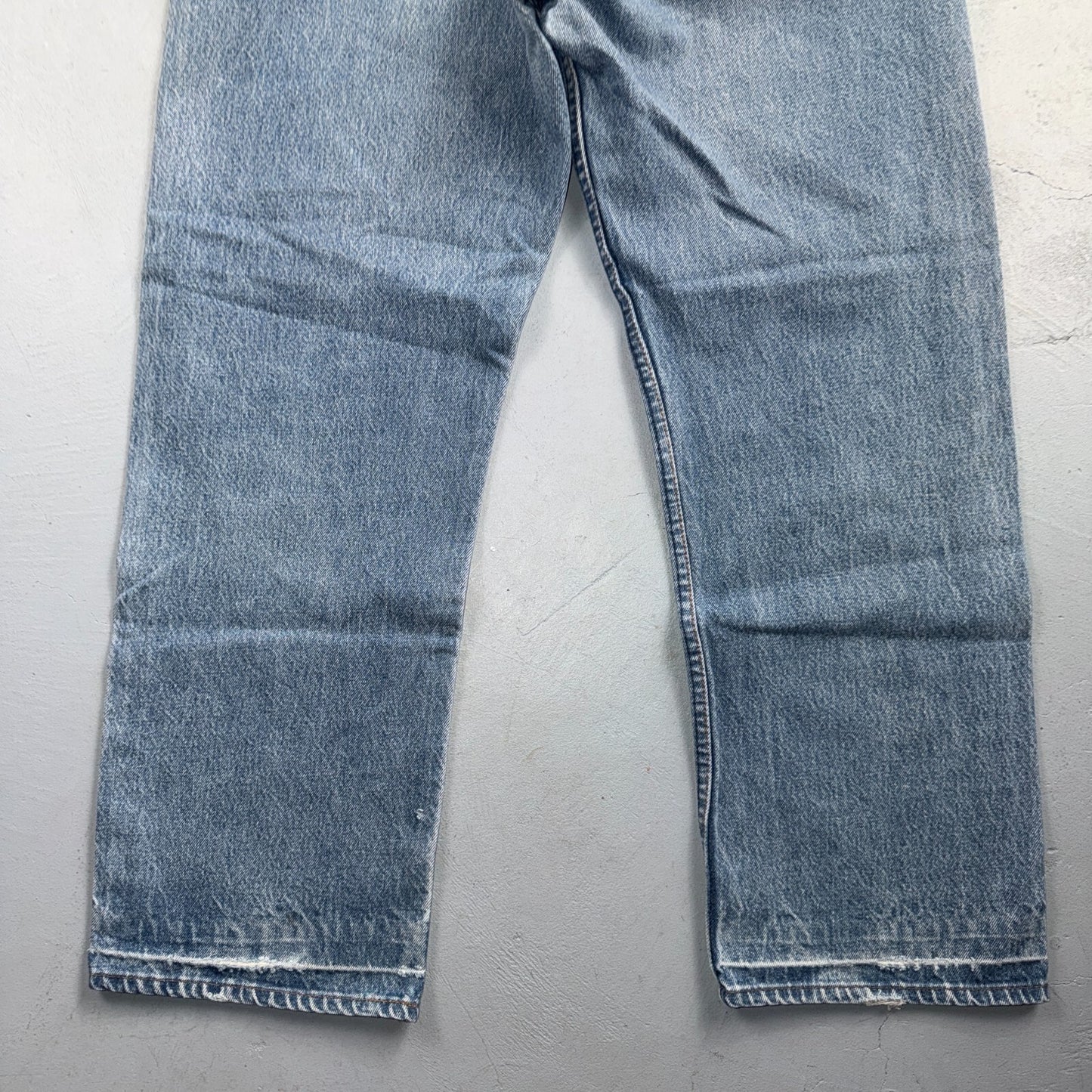 Levis 501 Vintage 80s USA XX Straight Leg Jeans Blue Light Wash 40x32 Act 38x28
