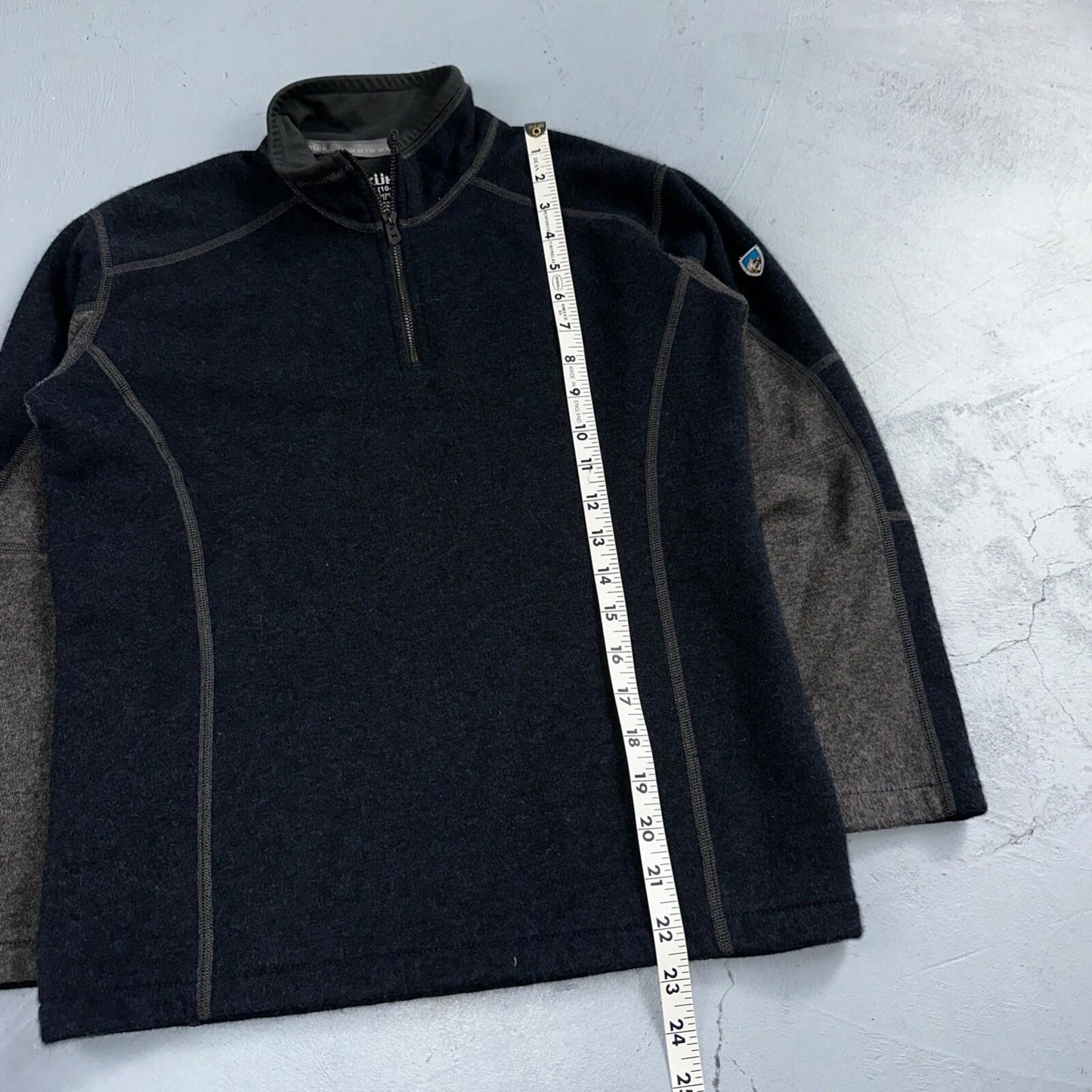 Kuhl Youth Size M (10-12) Navy Gray Kashmira Fleece Pullover Sweater Quarter Zip