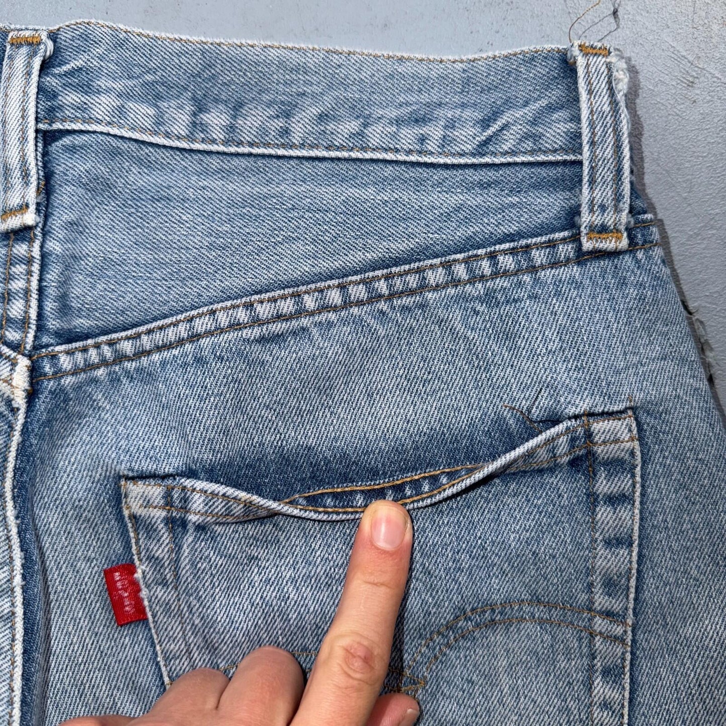 Levis 501 Vintage 80s Redline Selvedge USA XX Jeans Light Wash 30x31 Act 29x27