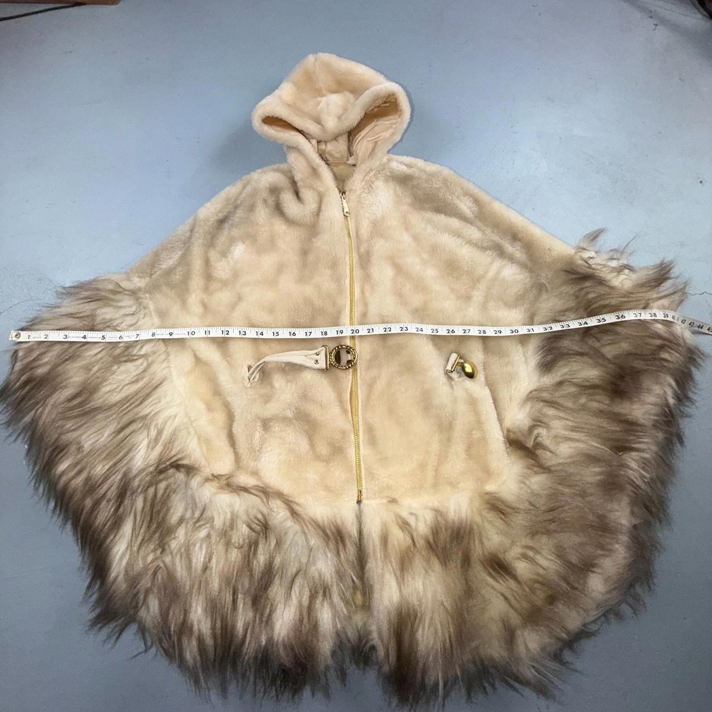 Vintage 1960s Beige Faux Fur Trim Kimono Poncho One Size Rockabilly 60s Penney