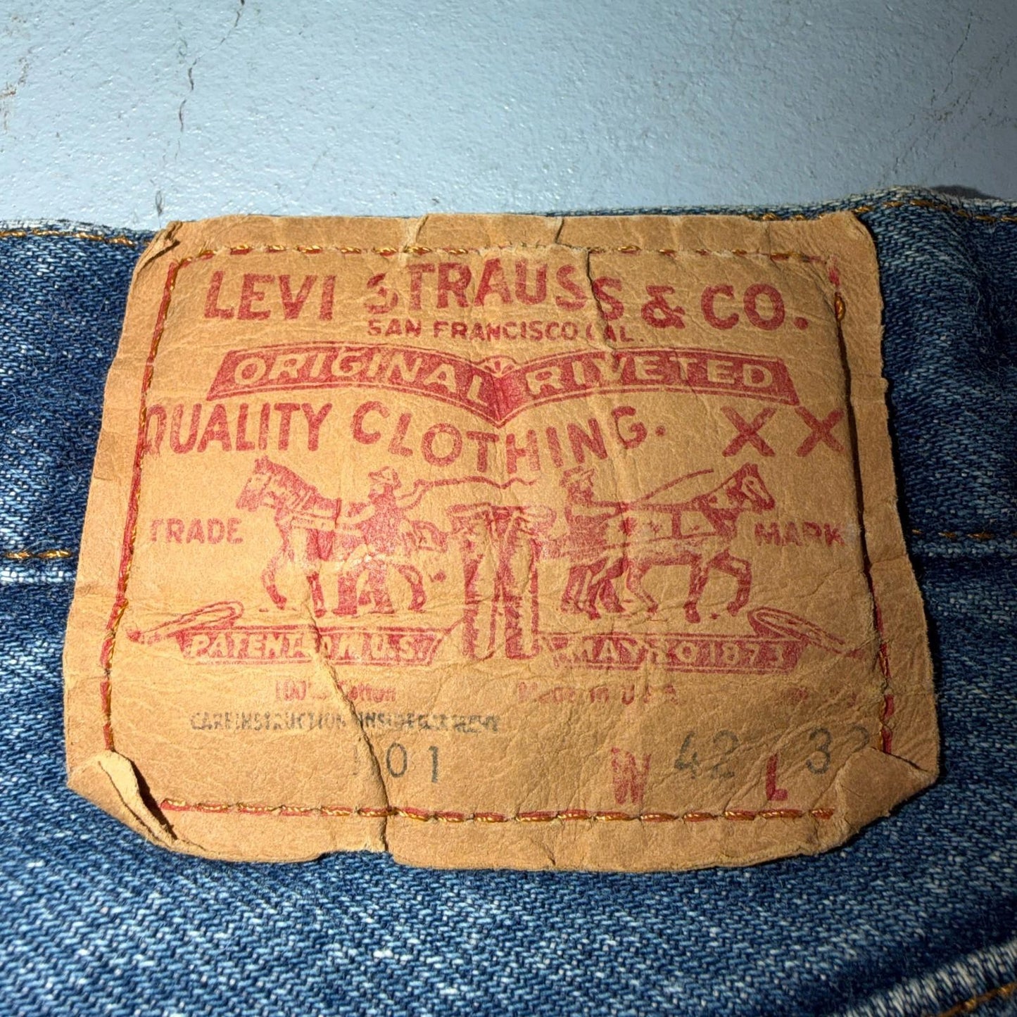 Levis 501 Vintage 80s USA XX Straight Leg Jeans Blue Med Wash 42x32 Act 38x28