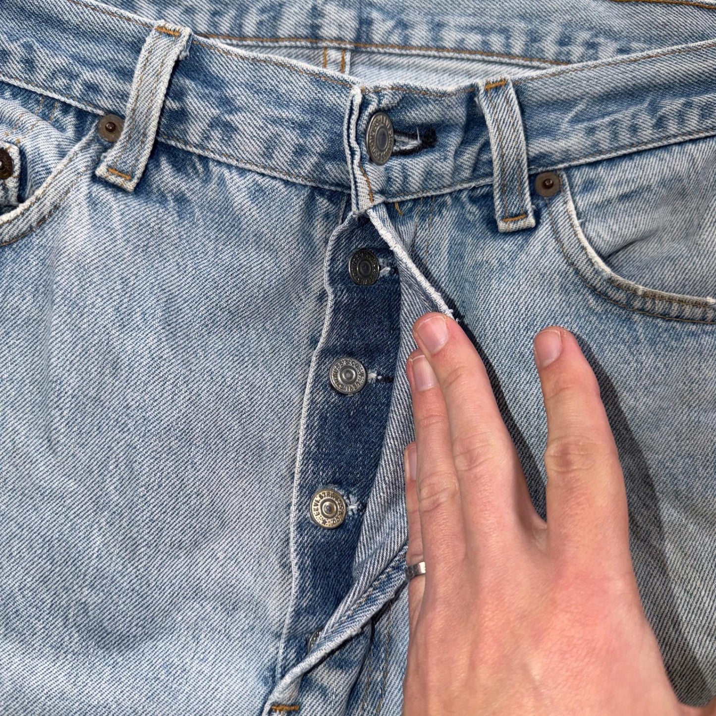 Levis 501 Vintage 80s Redline Selvedge USA XX Jeans Light Wash 36x30 Act 33x28