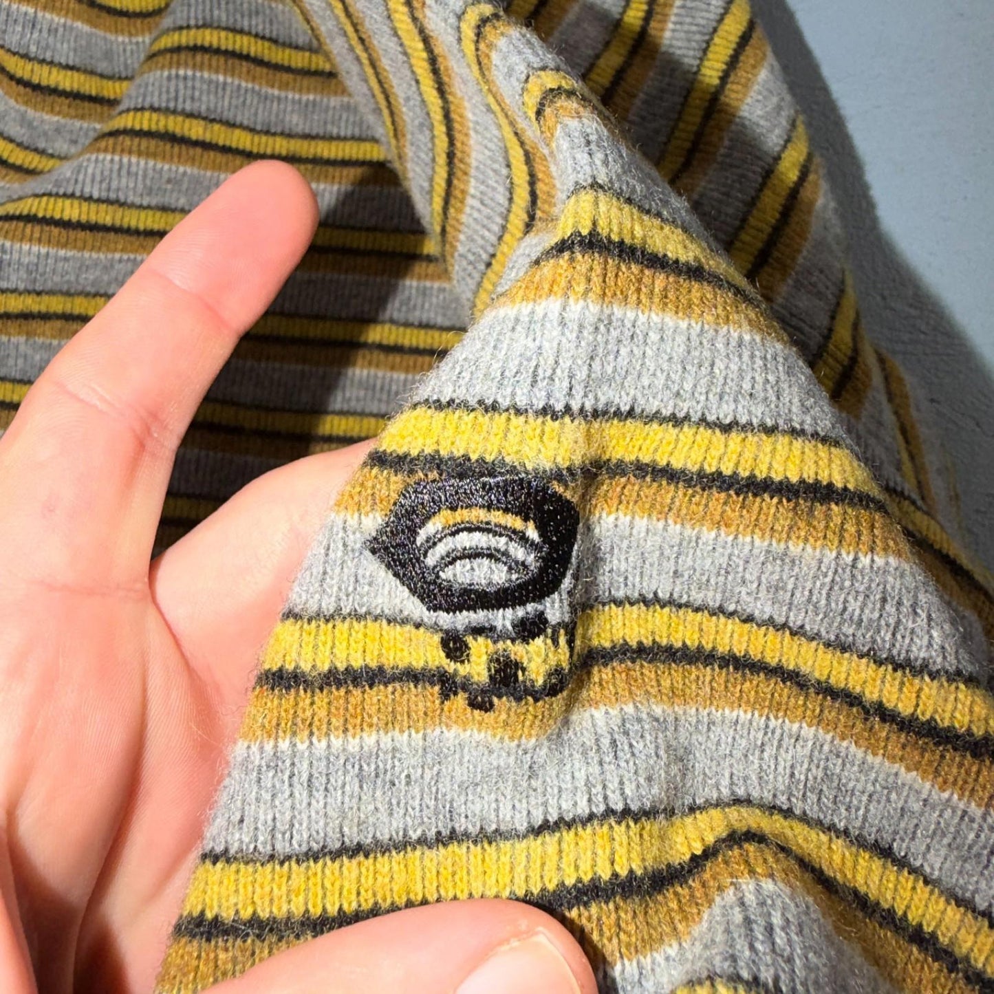 Mountain HardWear Sweater Mens Gray Yellow Striped Crewneck Wool Outdoor