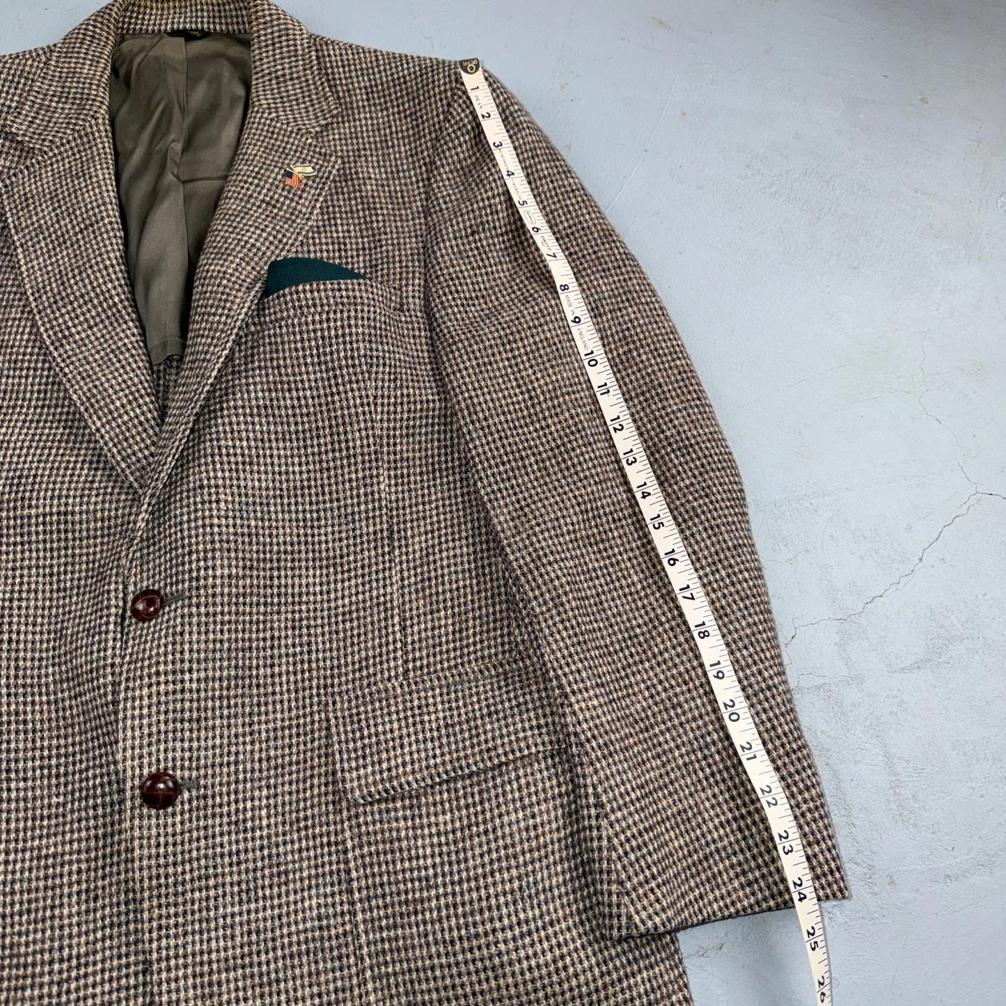 Harris Tweed PBM Vintage 42 Blazer Gray Herringbone Wool Sport Coat USA 1970s