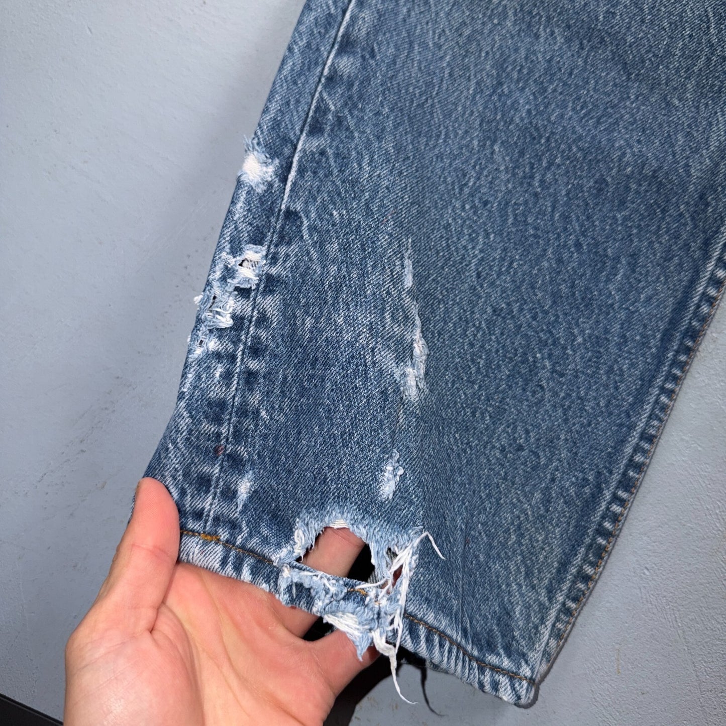 Levis 501 Vintage 80s USA XX Straight Leg Jeans Blue Light Wash 40x36 Act 36x31