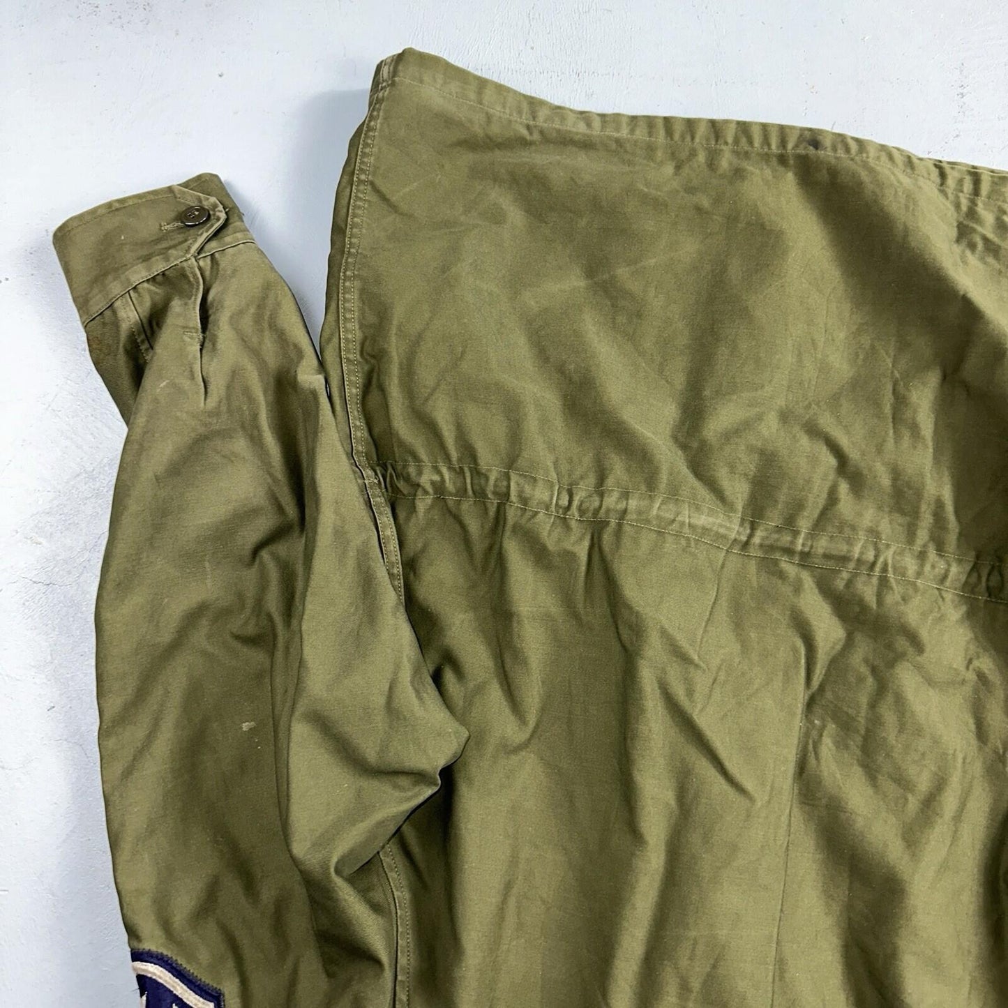 Vintage US Military OG-107 Cotton Sateen Wind  Jacket Small Regular 1961 Patches