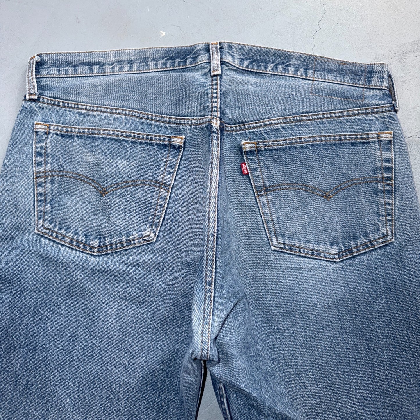Levis 501 Vintage 80s USA XX Straight Leg Jeans Blue Light Wash 40x32 Act 38x28