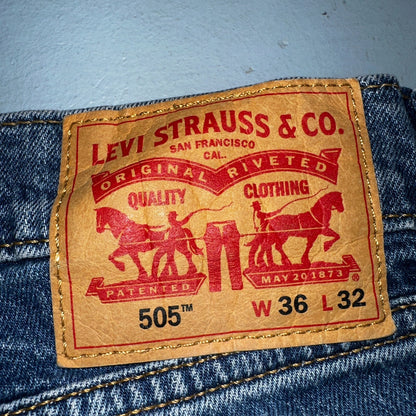 Levis 505 Vintage Y2K Jeans Blue Med Wash Zipper Fly Straight 36x32 Act 36x31
