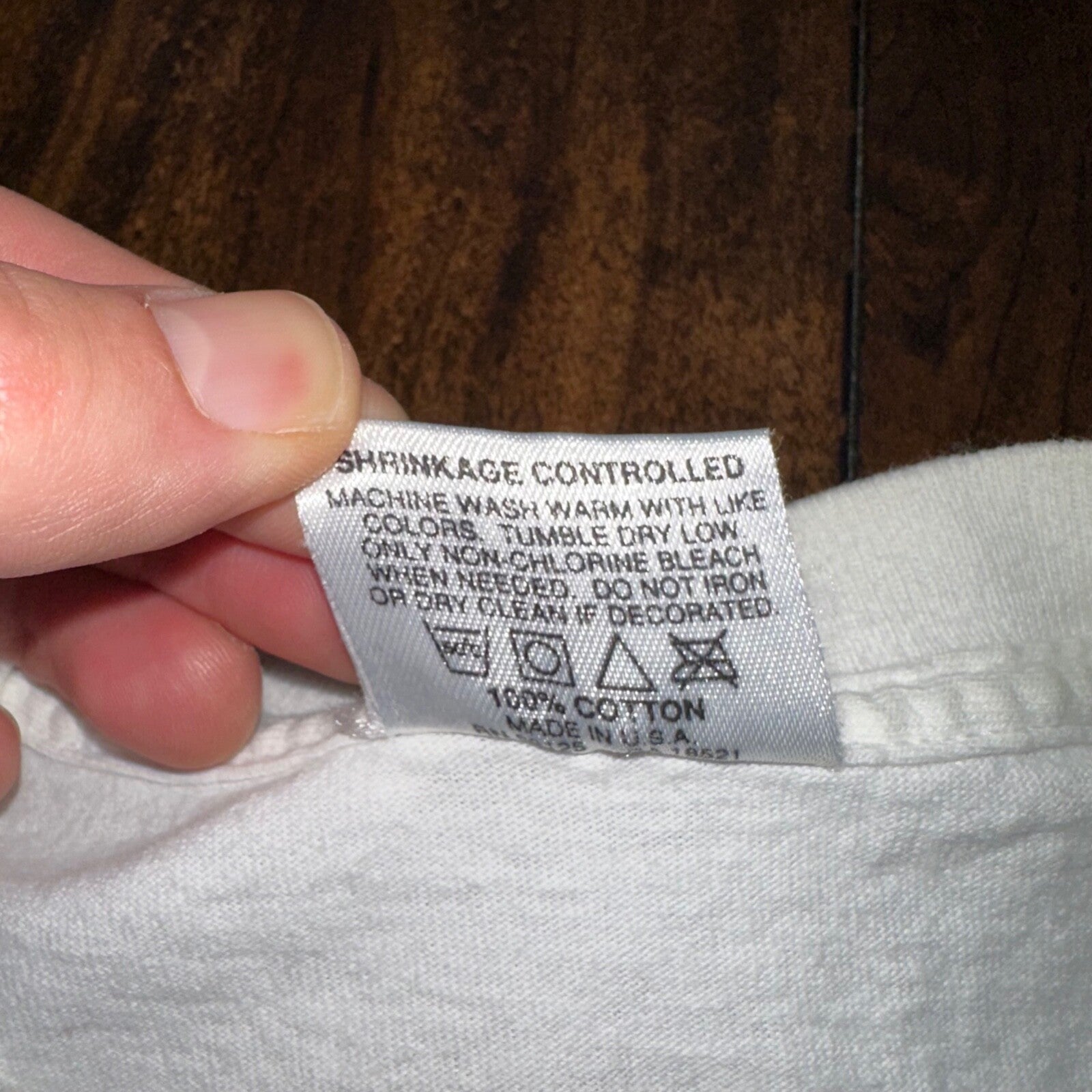 Flowers Big Print Vintage T Shirt 90s Love Butterflies Brick Art Cute Picasso