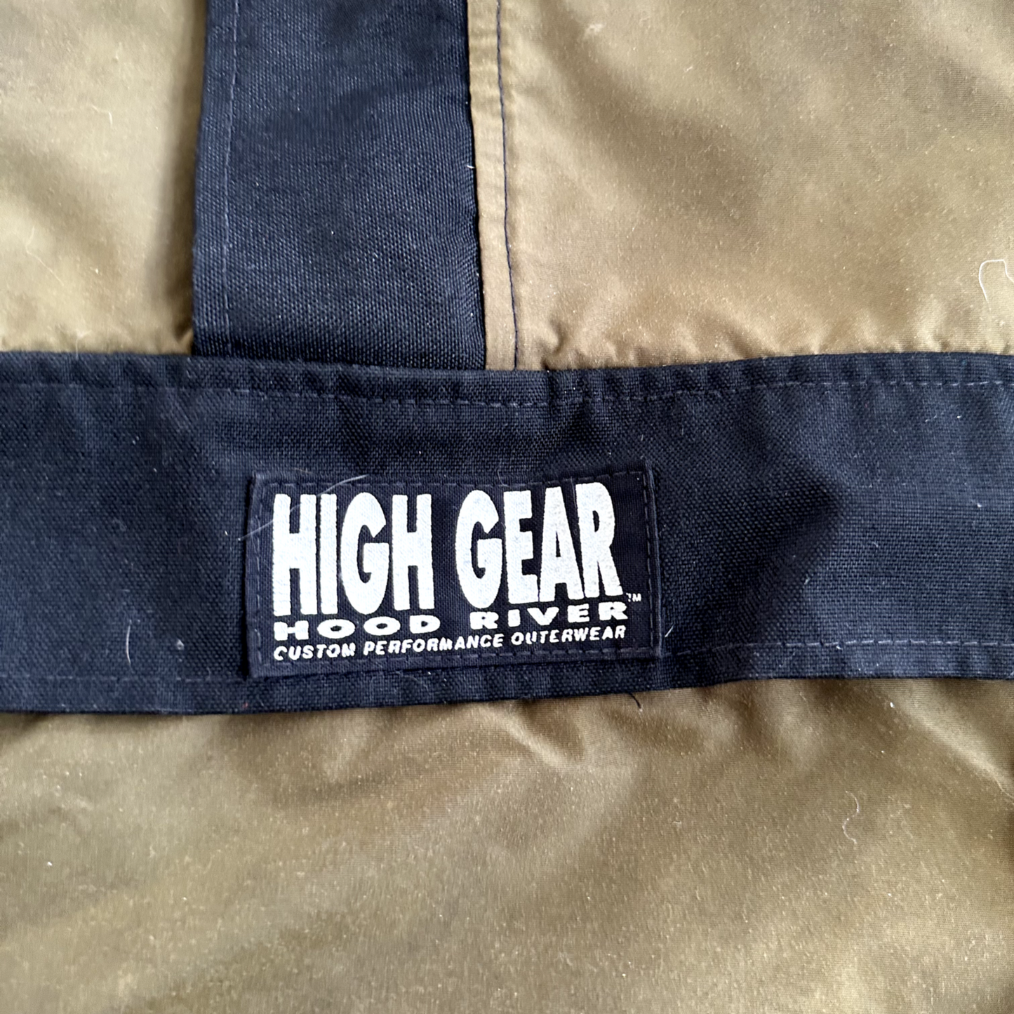 High Gear Hood River USA Made Size L Olive Waterproof Insulated Coat Green Black