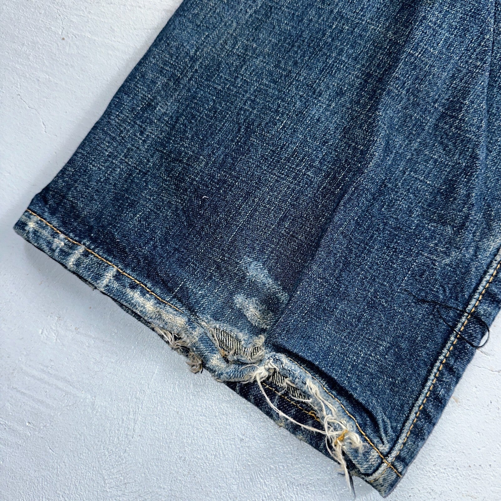 Levis 501 Vintage 90s XX Straight Leg Jeans Y2K Med Wash 34x34 Act 33x34