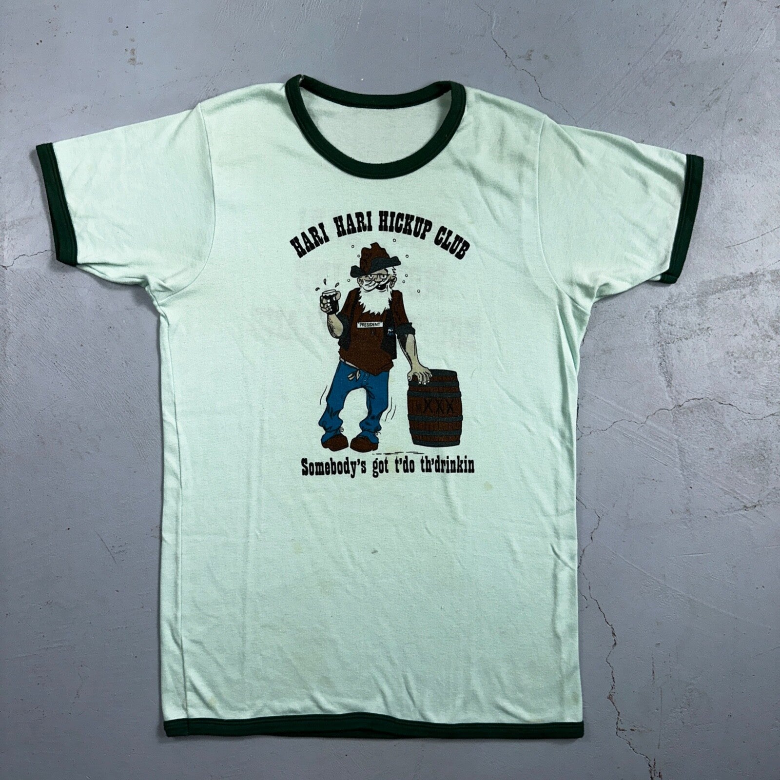 Hari Hari Motor Inn VTG T Shirt Funny Drinking Alcohol Joke Humor Barrel 70s