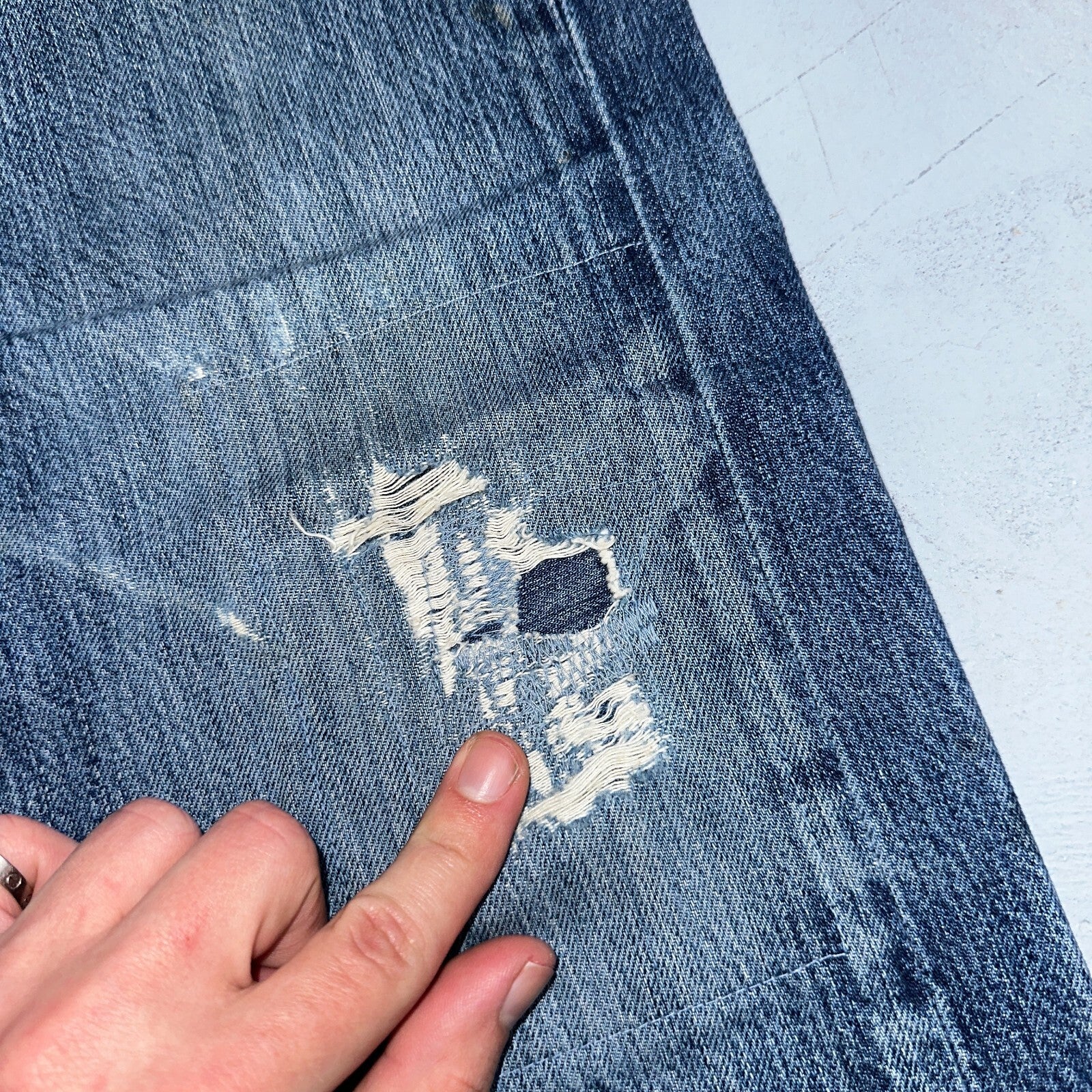 Levis 501 Vintage Y2K XX Straight Leg Jeans Blue Med Wash 34x34 Act 33x27