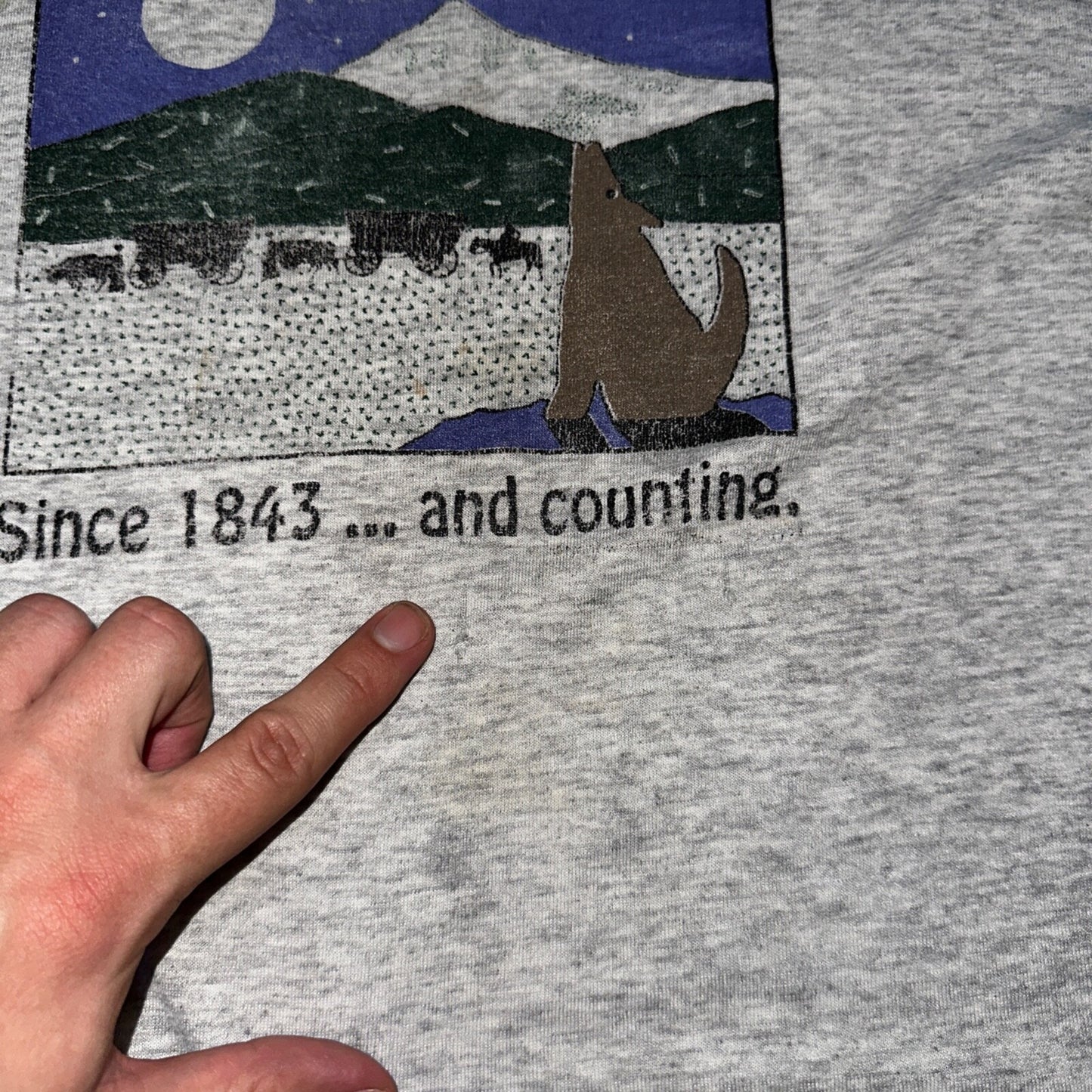 Oregon Trail Moon Howling Wolves Vintage T Shirt Albany Cute Funny Humor Joke