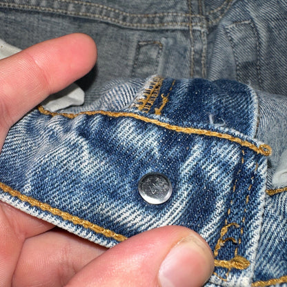 Levis 560 Vintage 90s Canada Red Tab Loose Fit Tapered Leg Blue Jeans 31x34