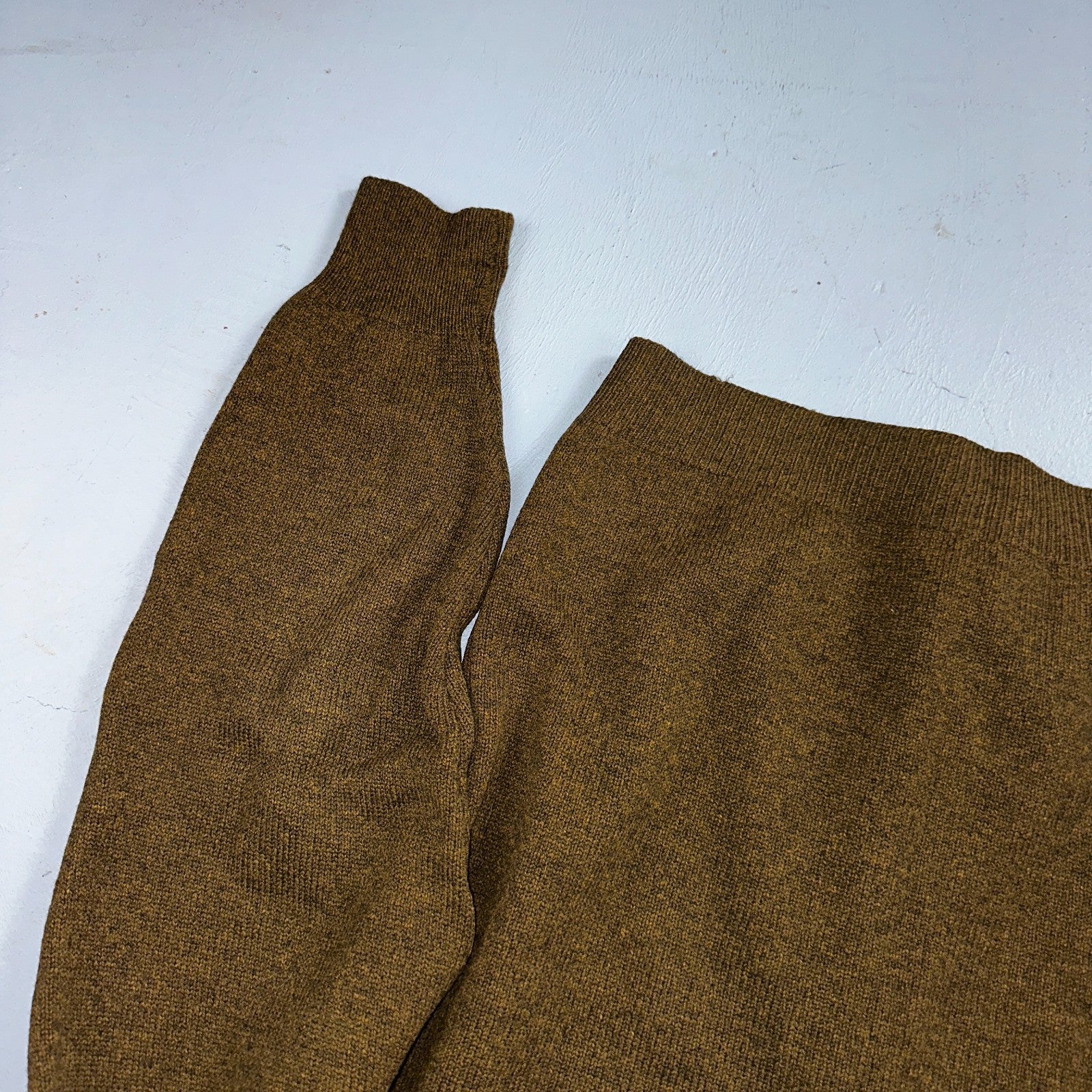 Bernhard Altmann VTG 100% Virgin Wool Cardigan Sweater Scotland 40 Kurt Cobain