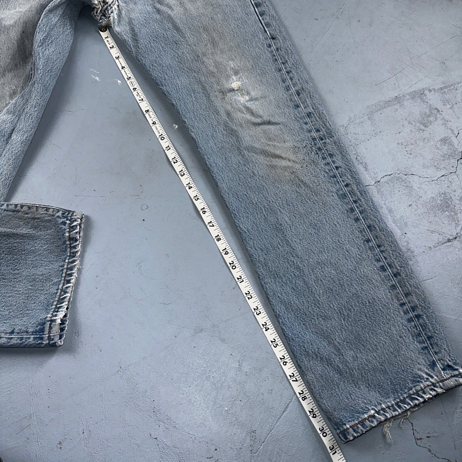 Levis 501 Vintage 90s USA XX Straight Leg Jeans Blue Med Wash 34x36 Act 31x31