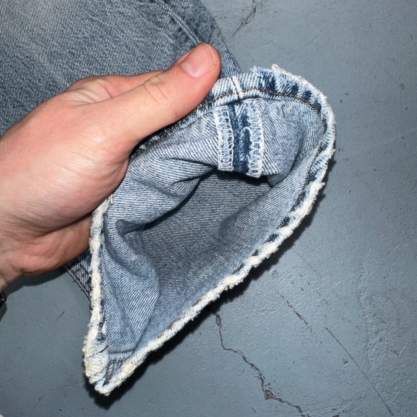 Levis 501 Vintage 80s USA XX Straight Leg Jeans Blue Light Wash Thrash Act 27x28