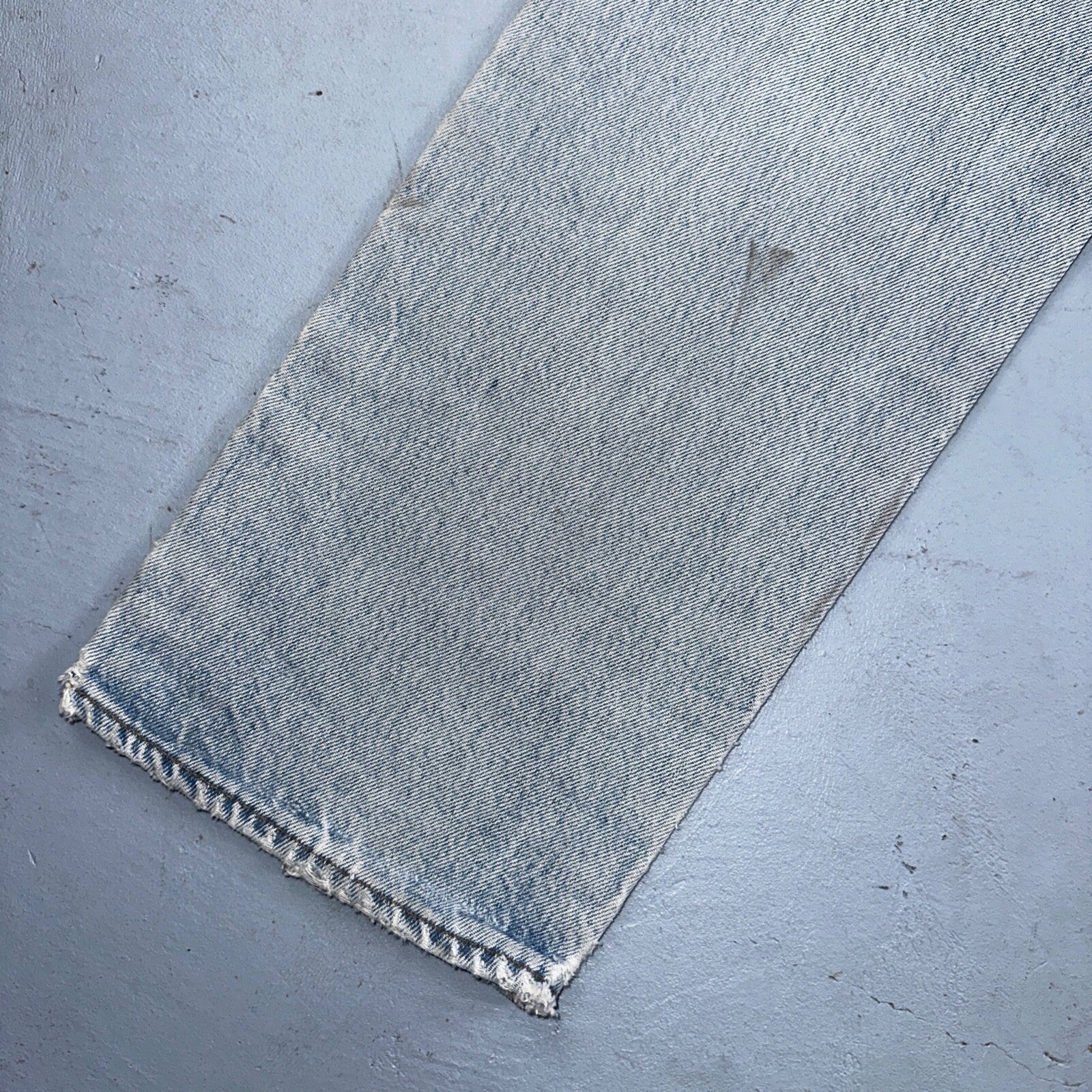 Levis 501 Vintage 80s Redline Selvedge USA XX Jeans Light Wash 66 Act 28x31