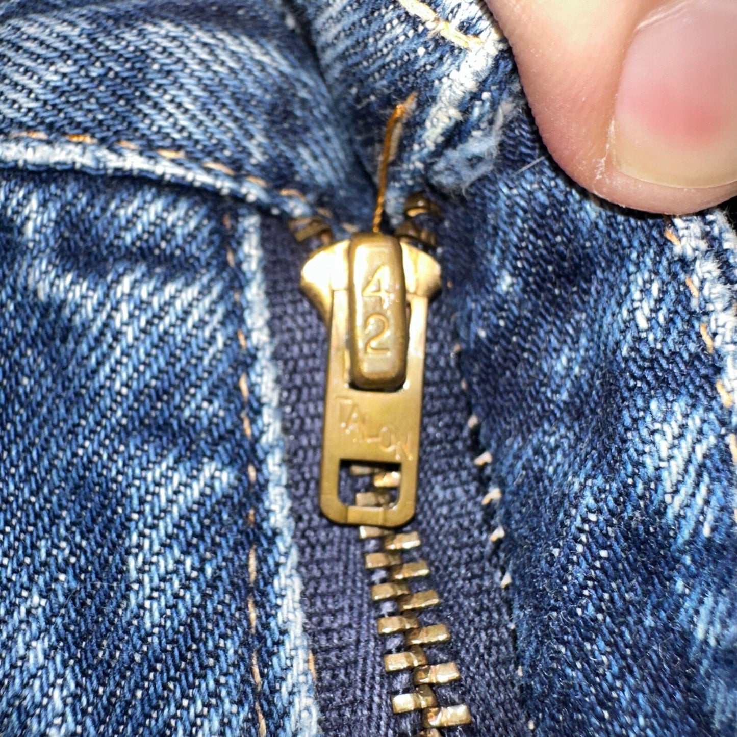 Vintage LEVIS 505 Jeans Big E 1960s Denim 28x28 USA 60s 501 502 Talon Zipper