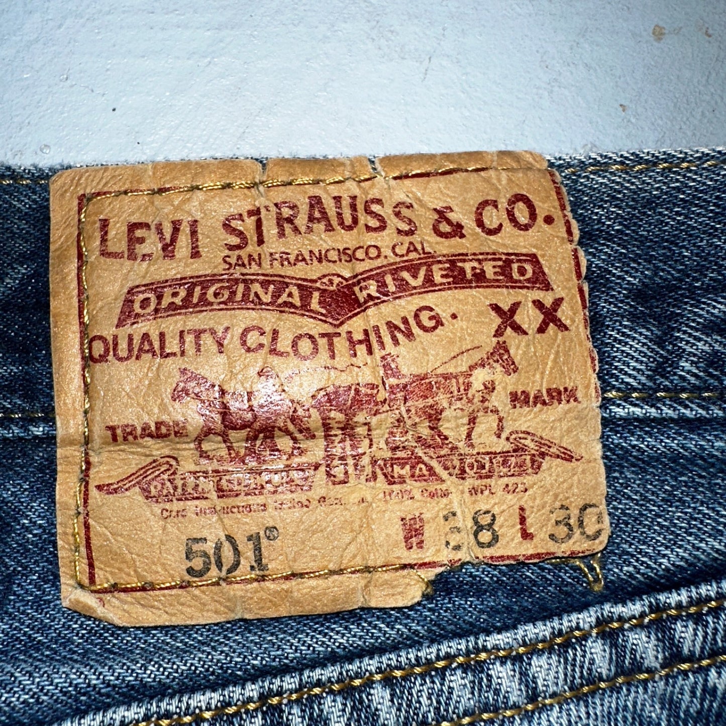 Levis 501 Vintage Y2K XX Straight Leg Jeans Blue Med Wash Paint 38x30 Act 38x29