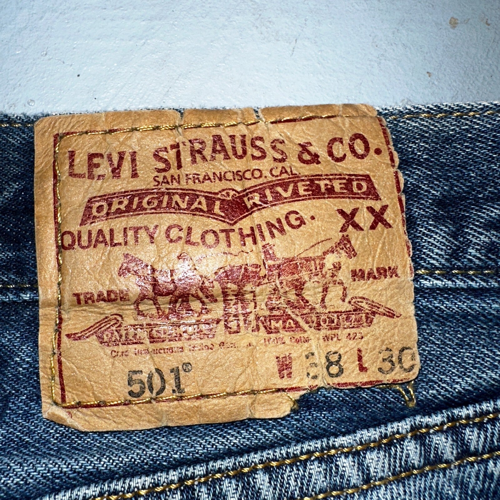 Levis 501 Vintage Y2K XX Straight Leg Jeans Blue Med Wash Paint 38x30 Act 38x29