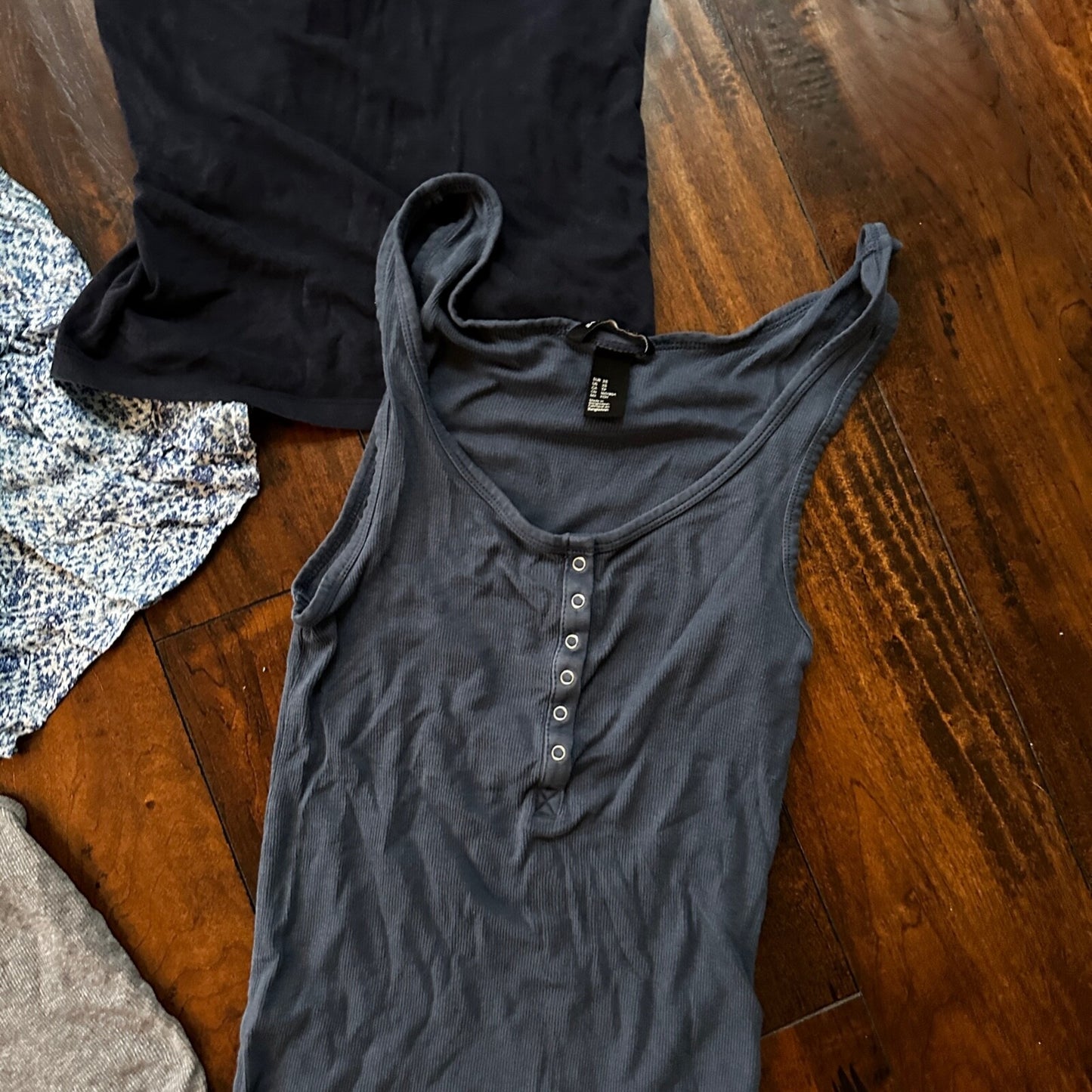 Lot of 4 Forever21 Tank Cute Summer Womens M Dress Print Basic Chop Crop