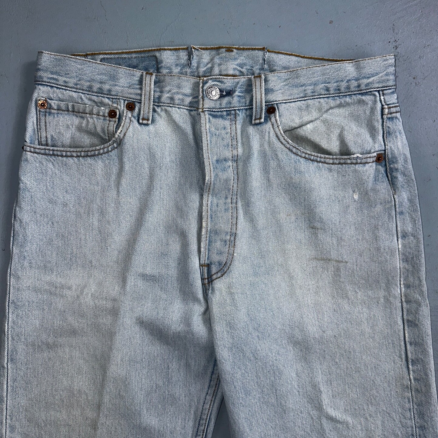 Levis 501 Vintage 90s USA XX Straight Leg Jeans Blue Light Wash 33x34 Act 31x32