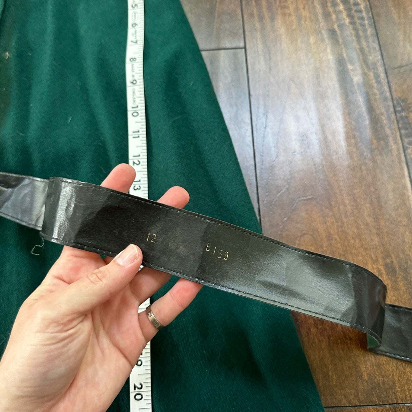 VTG 1960s Faded Green Wool Skirt Preppy Midi Knee Belt Loops 26" Waist Long 60s