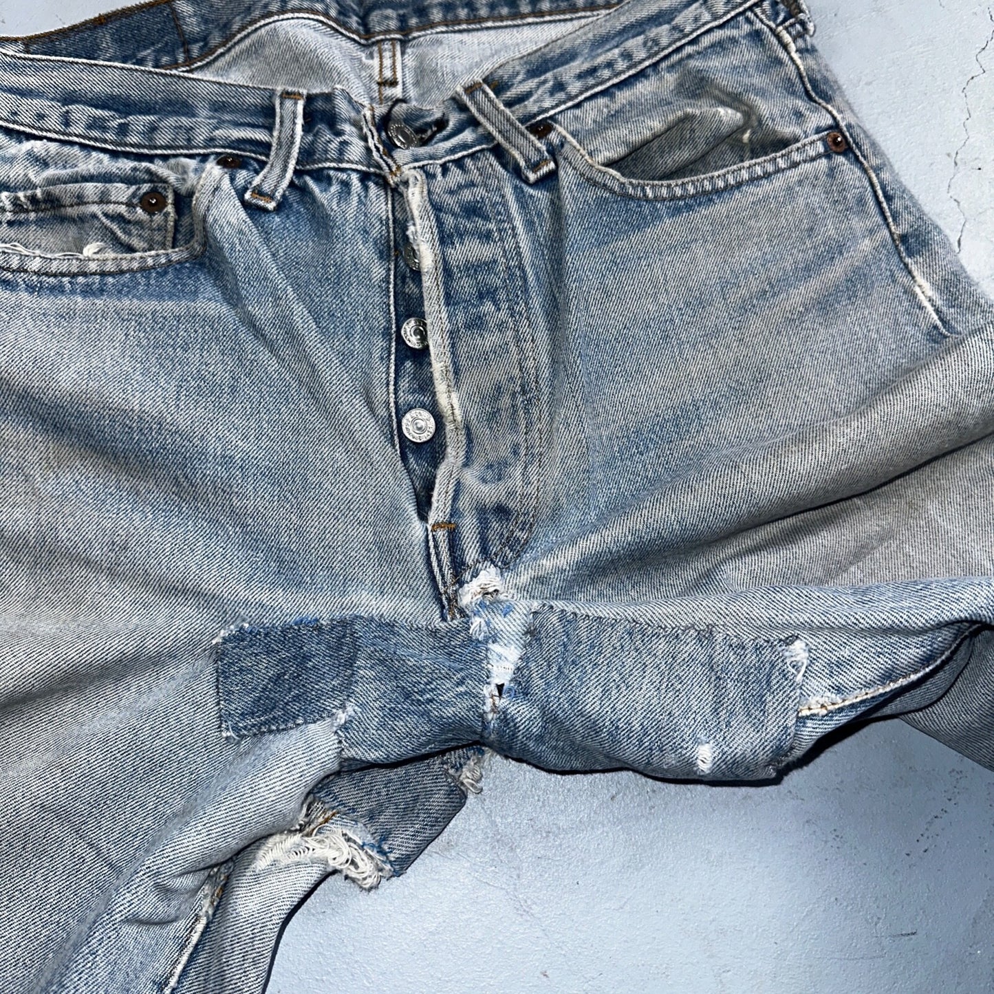 Levis 501 Vintage 80s Redline Selvedge USA XX Jeans Med Wash 32x36 Act 30x31