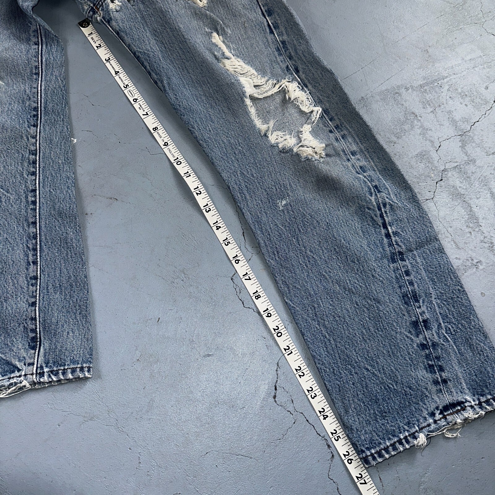 Levis 501 Vintage 80s Redline Selvedge USA XX Jeans Light Wash Thrashed Ac 28x26