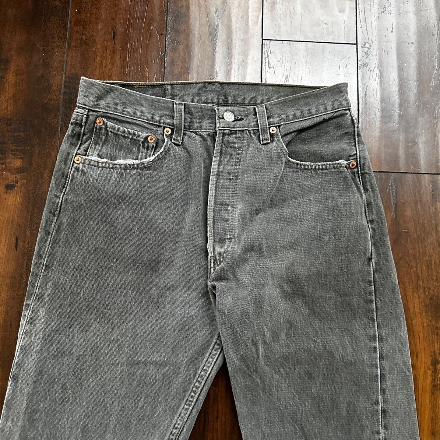 VTG 90s Levis 501 Button Fly 33x34 USA Tag Jeans Straight Wash Grey XX Act 30x32