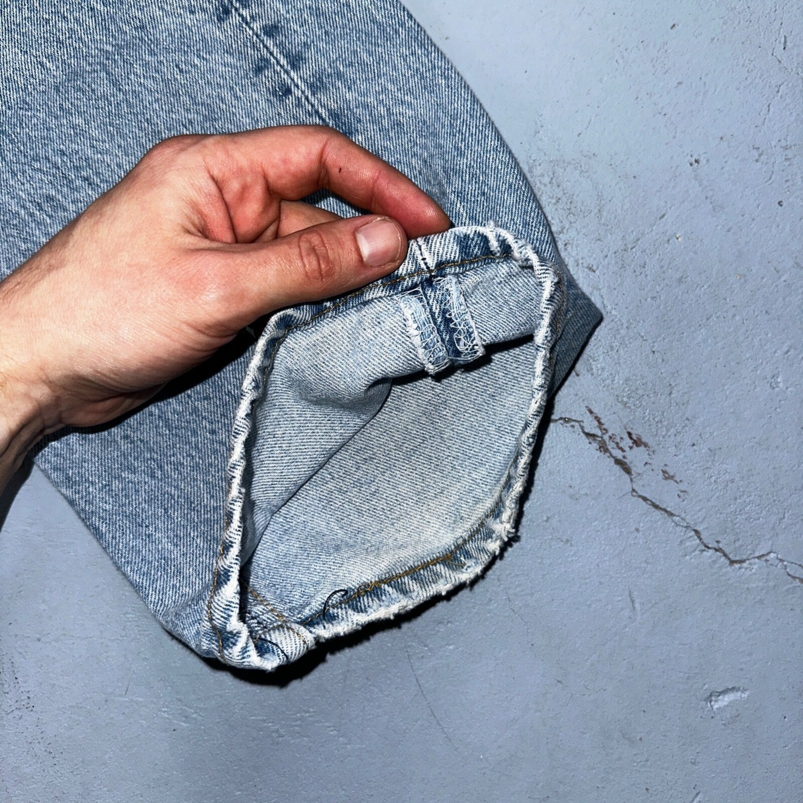 Levis 501 Vintage 90s USA XX Straight Leg Jeans Blue Light Wash 34x34 Act 32x32