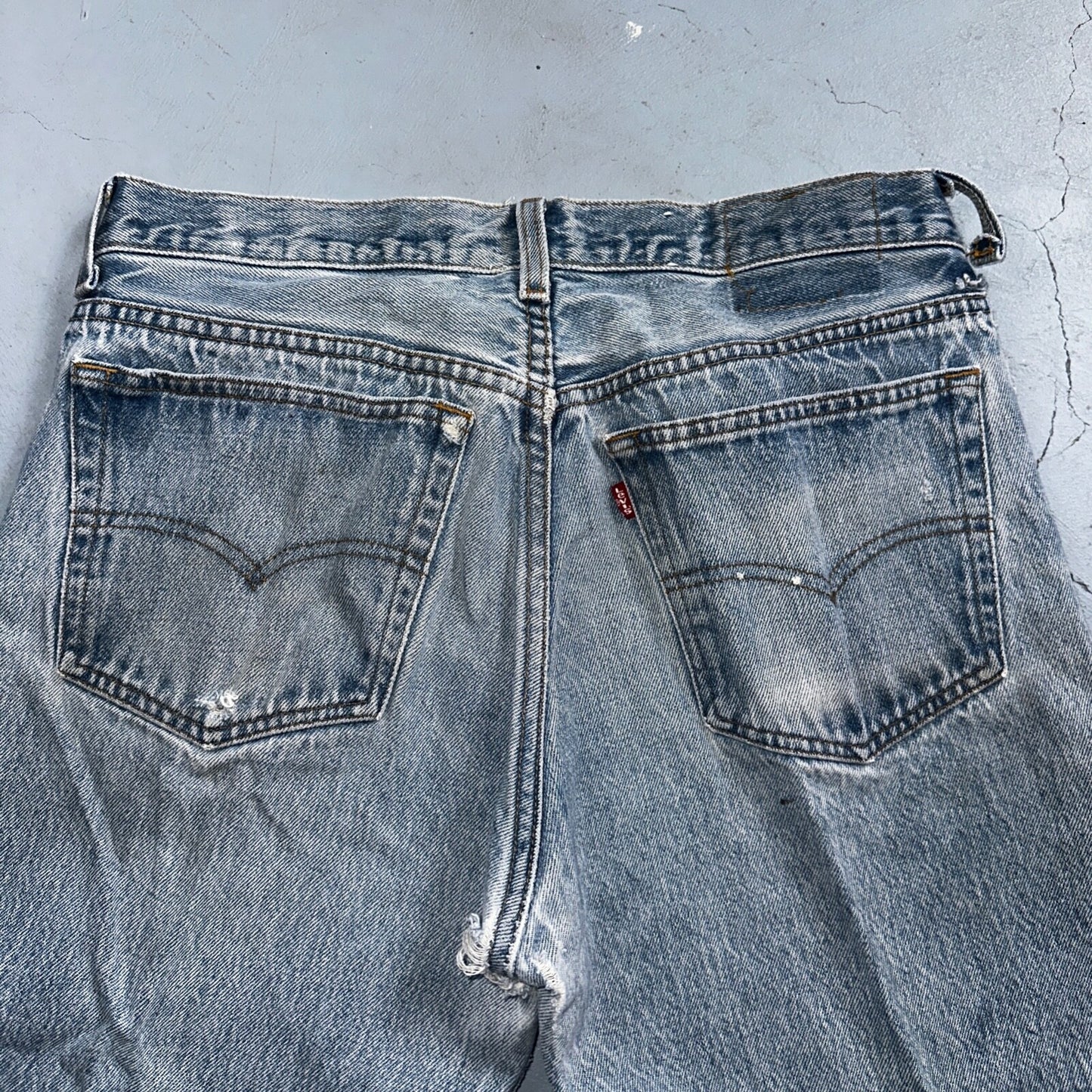 Levis 501 Vintage 90s USA XX Straight Leg Jeans 33x36 Light Wash Act 30x30