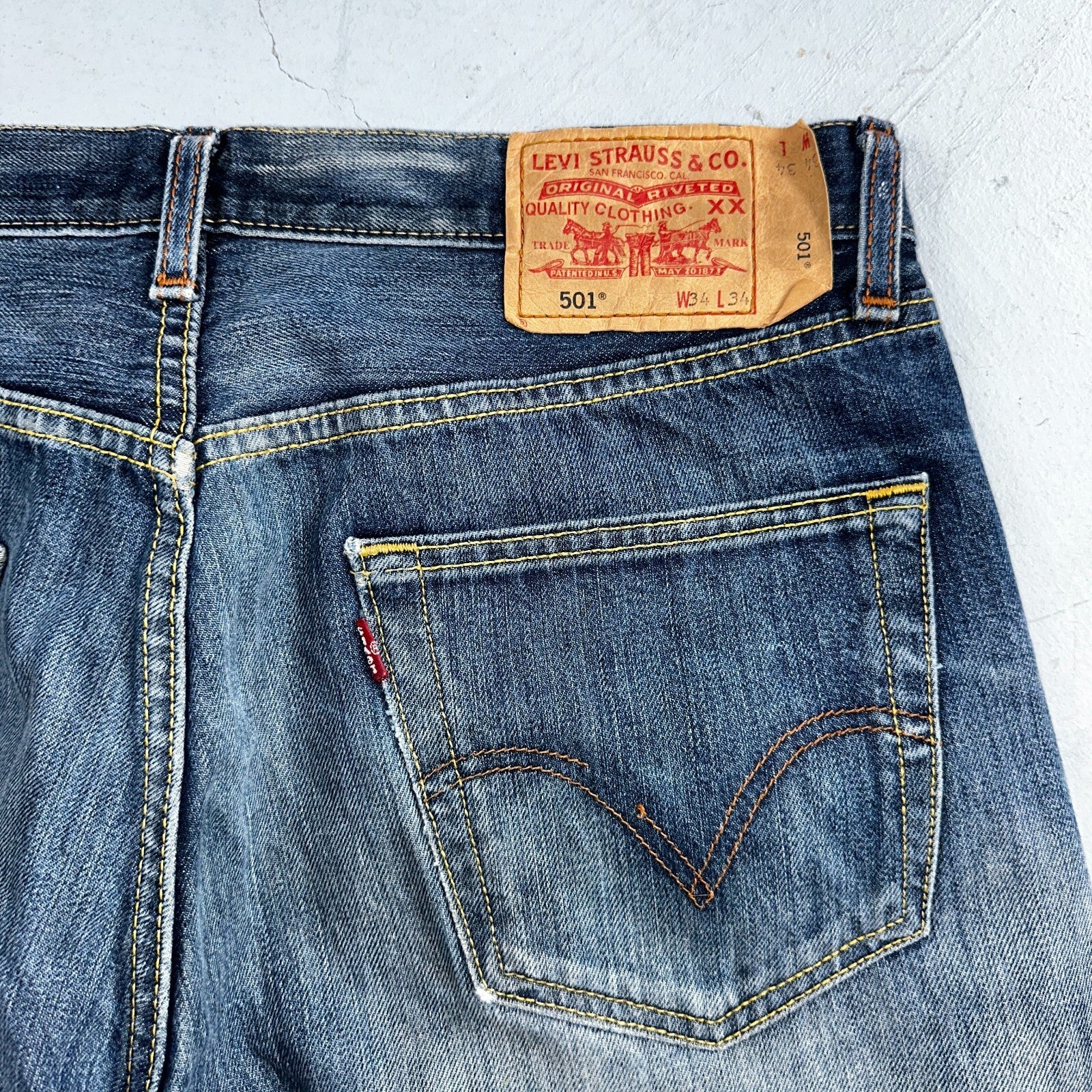 Levis 501 Vintage Y2K XX Straight Leg Jeans Blue Med Wash 34x34 Act 32x30