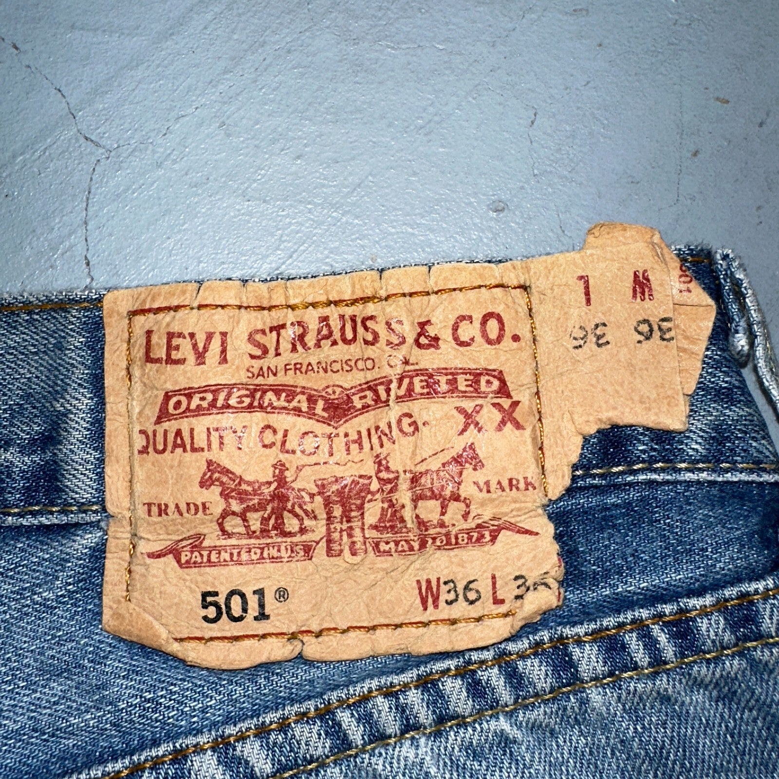 Levis 501 Vintage Y2K XX Straight Leg Jeans Blue Light Wash 36x36 Act 35x34