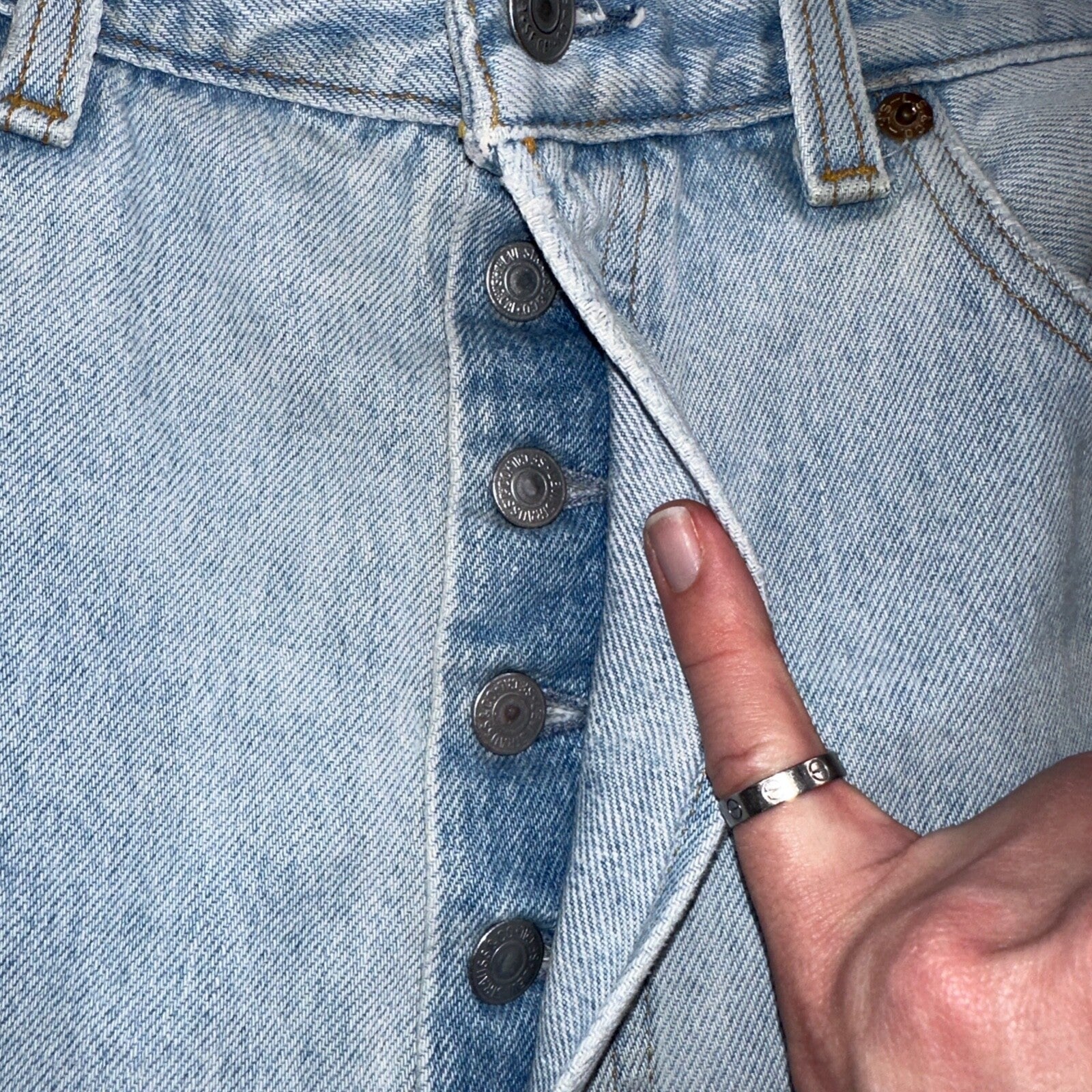 Levis 501 Vintage 90s USA XX Straight Leg Jeans Blue Light Wash 34x38 Act 30x33