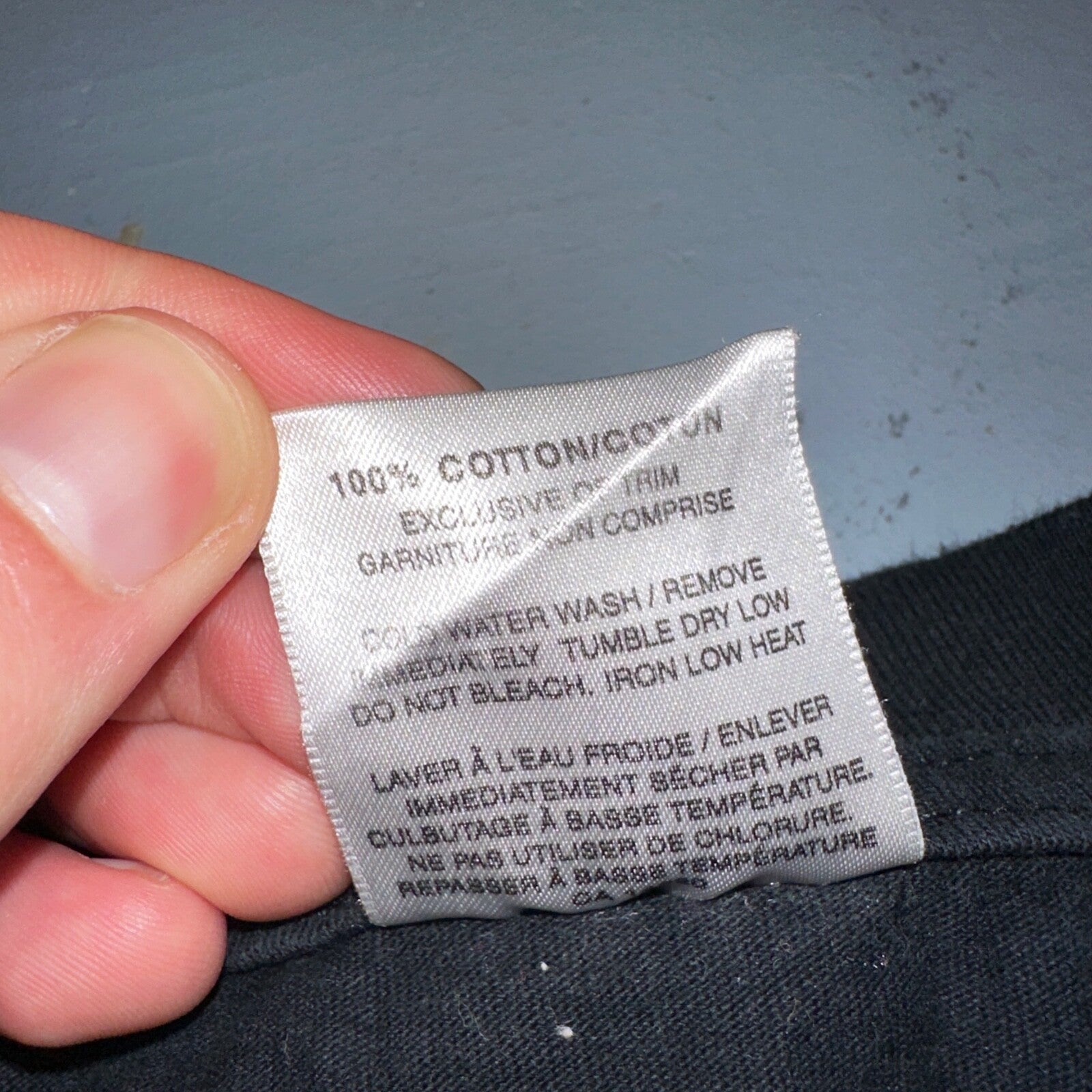 Hooters Beaverton Oregon Long Sleeve Y2K VTG T Shirt Tacky Black PDX Graphic