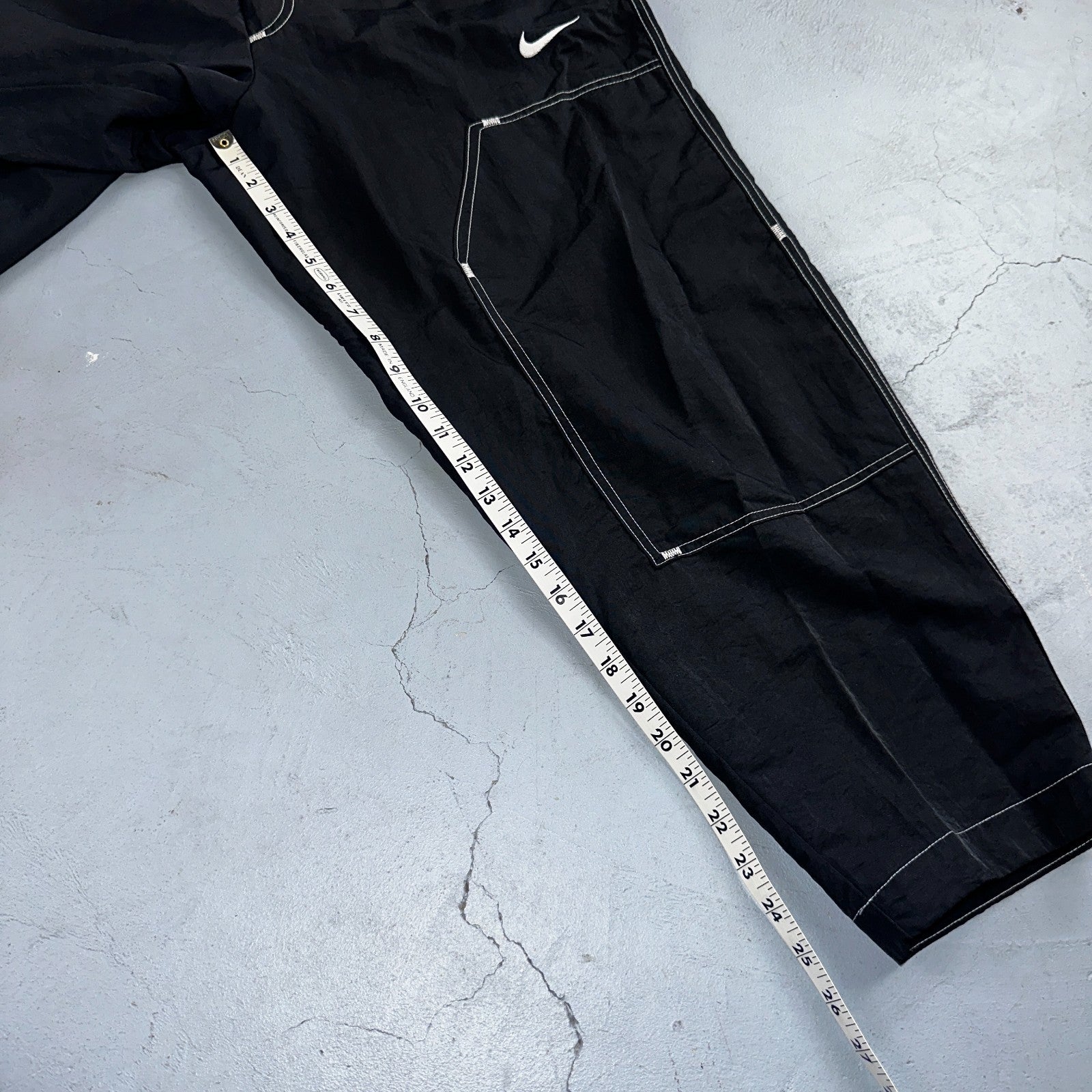 Nike Sportswear Swoosh Baggy Track Pants Womens M High Rise DM6209-010 Black